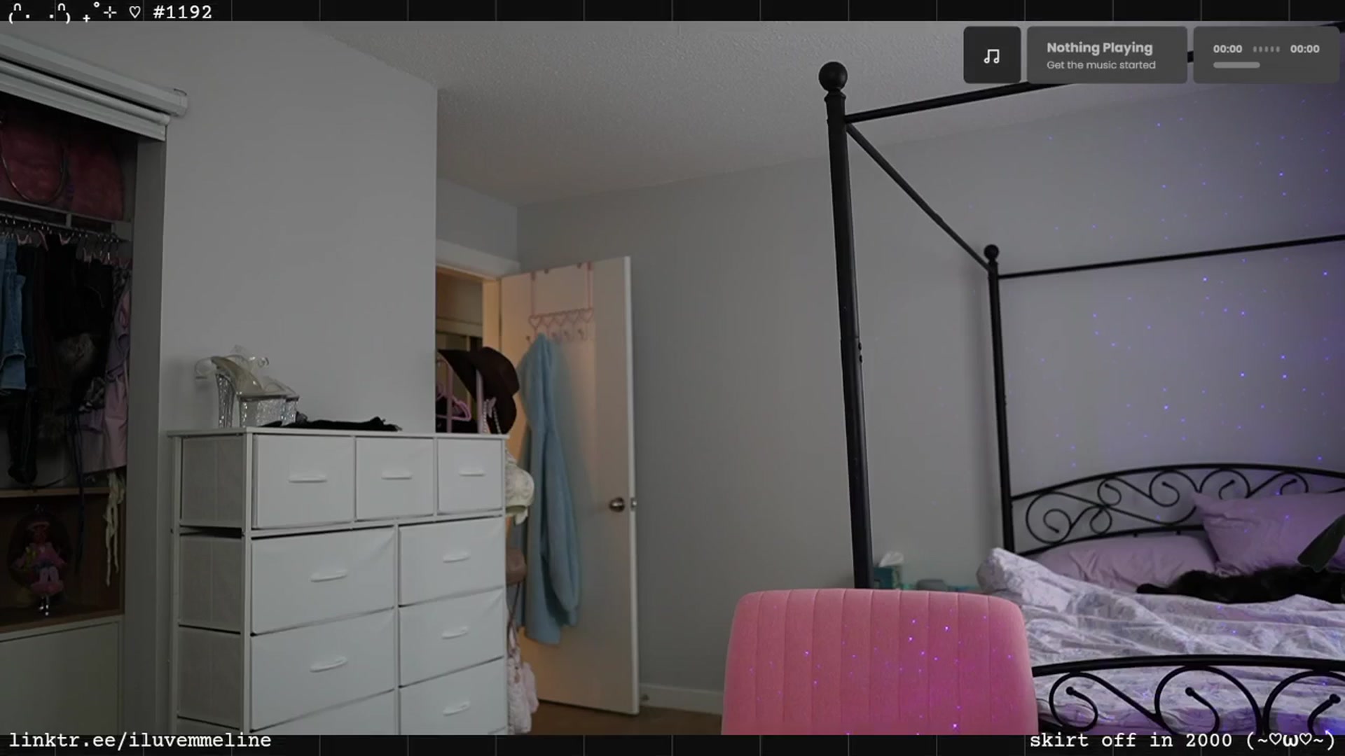 Gallery image thumbnail from EMMEL1NE's myfreecams stream on, 09/09/2025, 01:13 image 13 of 20