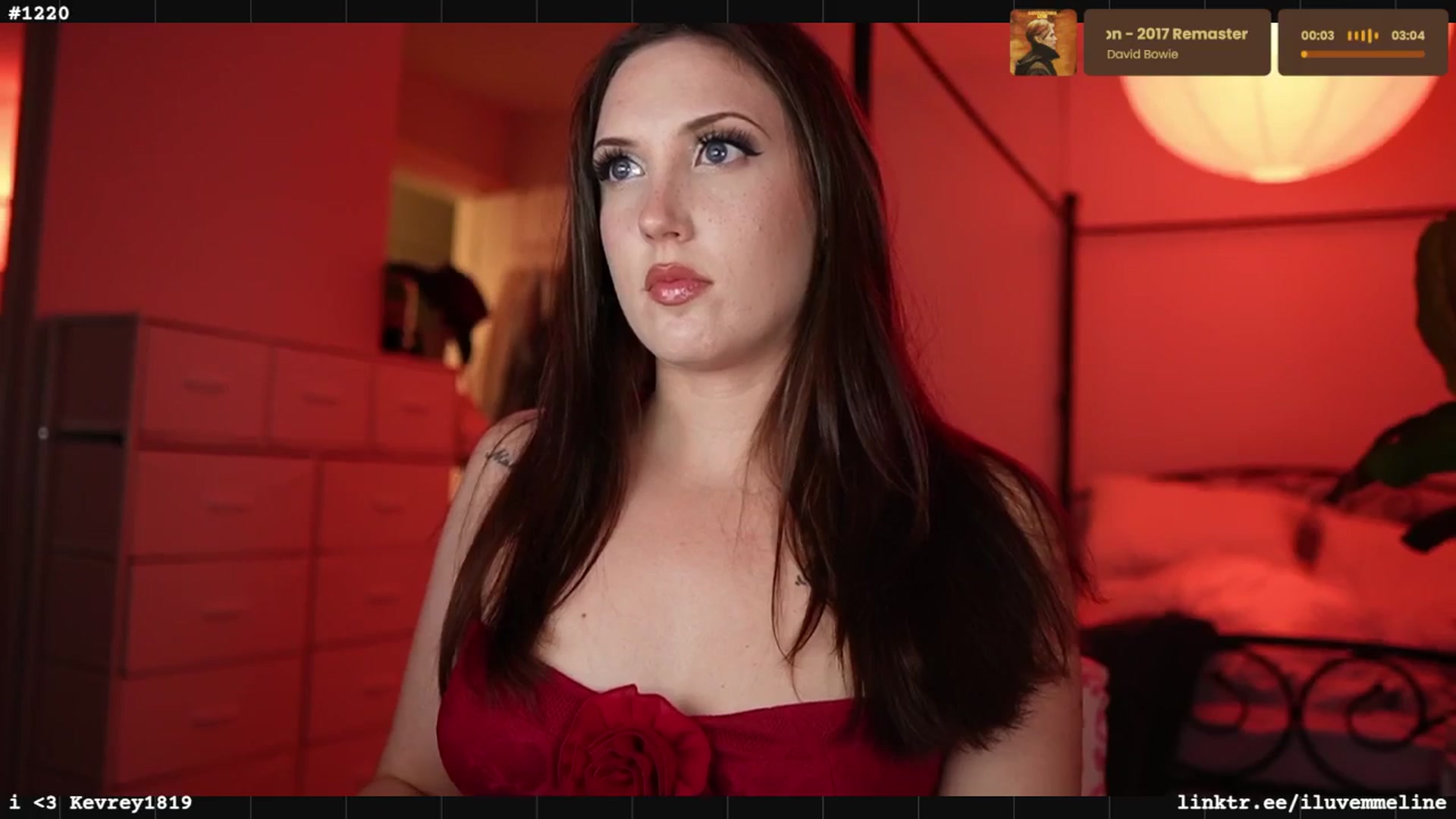 Gallery image thumbnail from EMMEL1NE's myfreecams stream on, 09/15/2025, 02:43 image 14 of 20