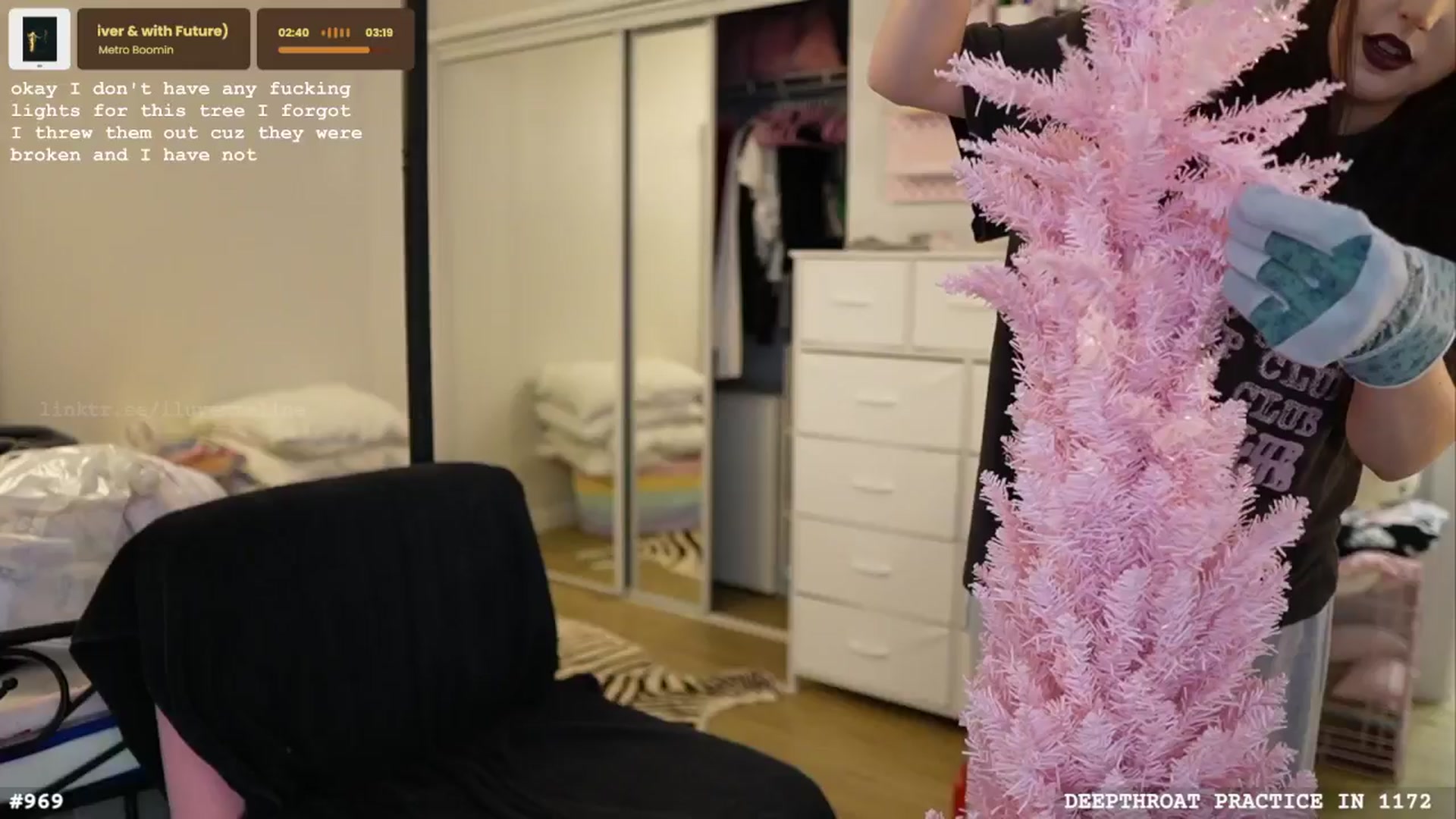 Gallery image thumbnail from EMMEL1NE's myfreecams stream on, 12/09/2025, 01:47 image 7 of 20