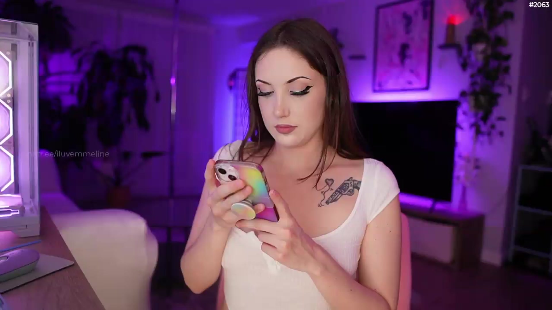 Gallery image thumbnail from EMMEL1NE's myfreecams stream on, 05/14/2026, 08:58 image 20 of 20
