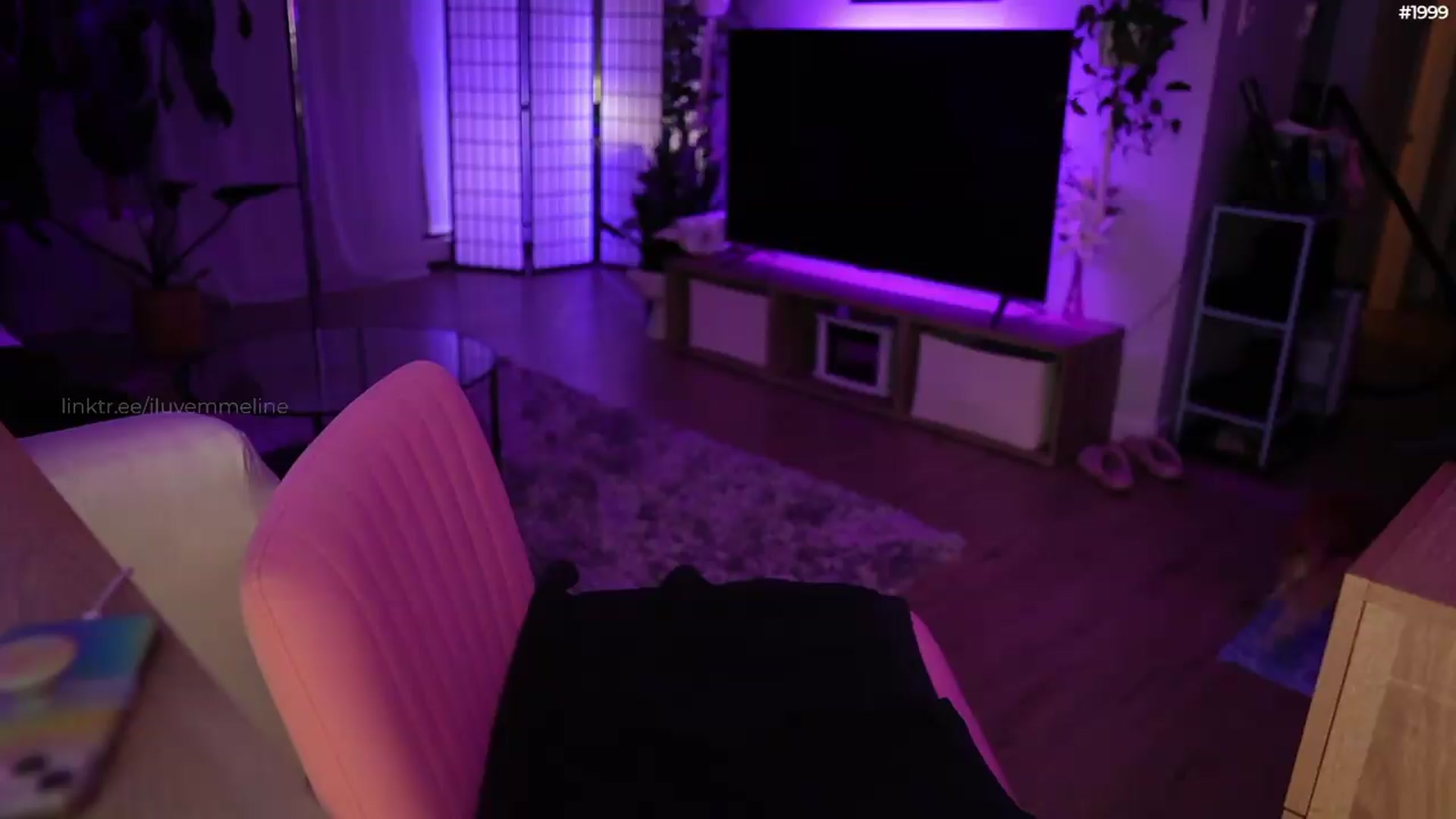 Gallery image thumbnail from EMMEL1NE's myfreecams stream on, 05/15/2026, 07:25 image 11 of 20