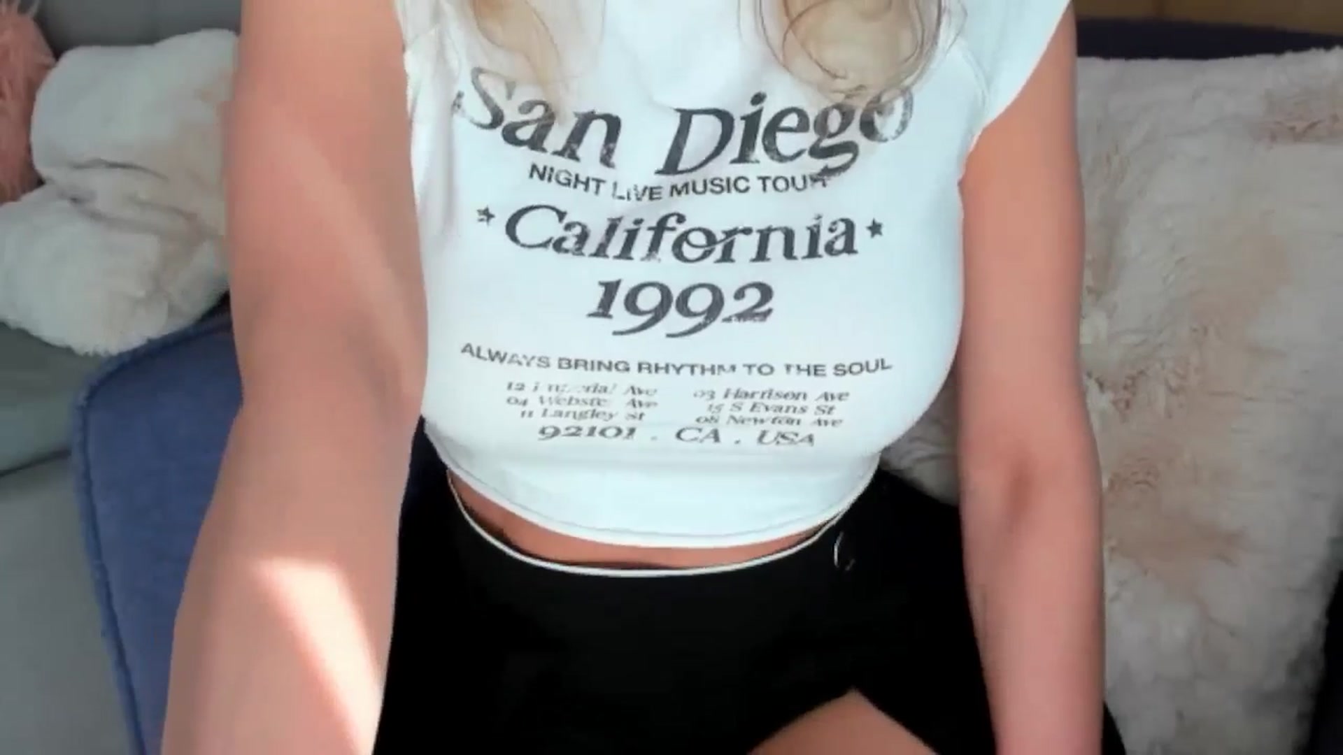 Gallery image thumbnail from EPIC_FU's myfreecams stream on, 05/16/2024, 18:02 image 6 of 20
