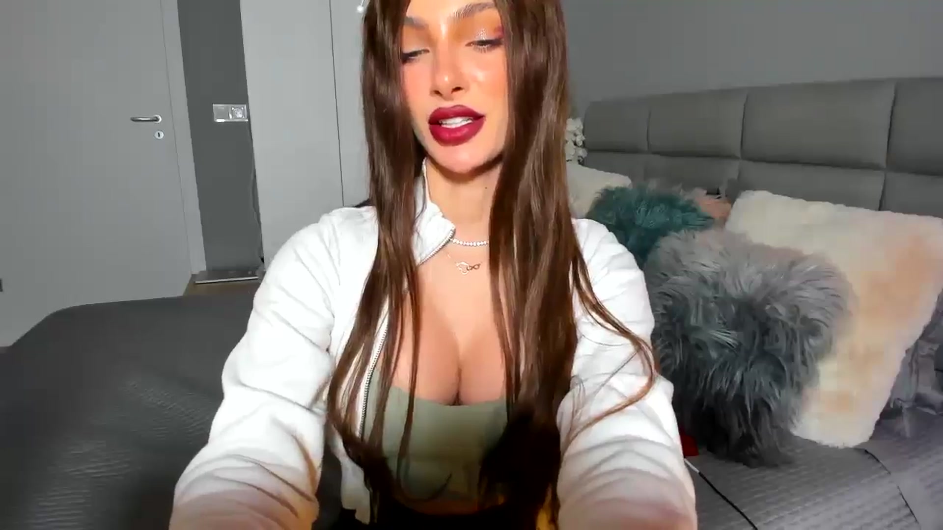 Gallery image thumbnail from EPIC_FU's myfreecams stream on, 12/15/2024, 17:43 image 13 of 20