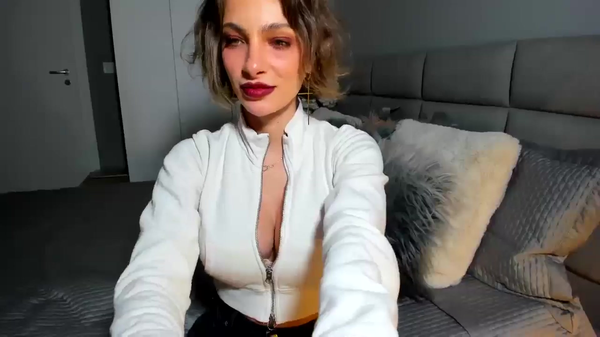 Gallery image thumbnail from EPIC_FU's myfreecams stream on, 01/28/2025, 16:33 image 16 of 20