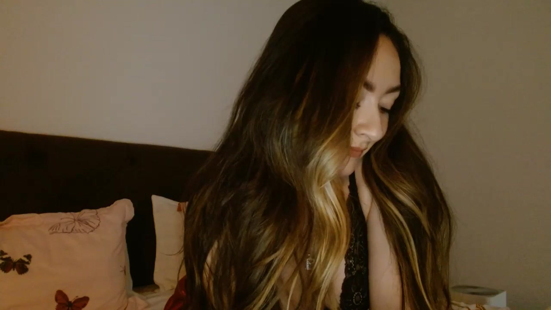 Gallery image thumbnail from EROS____'s myfreecams stream on, 09/06/2025, 11:05 image 2 of 20