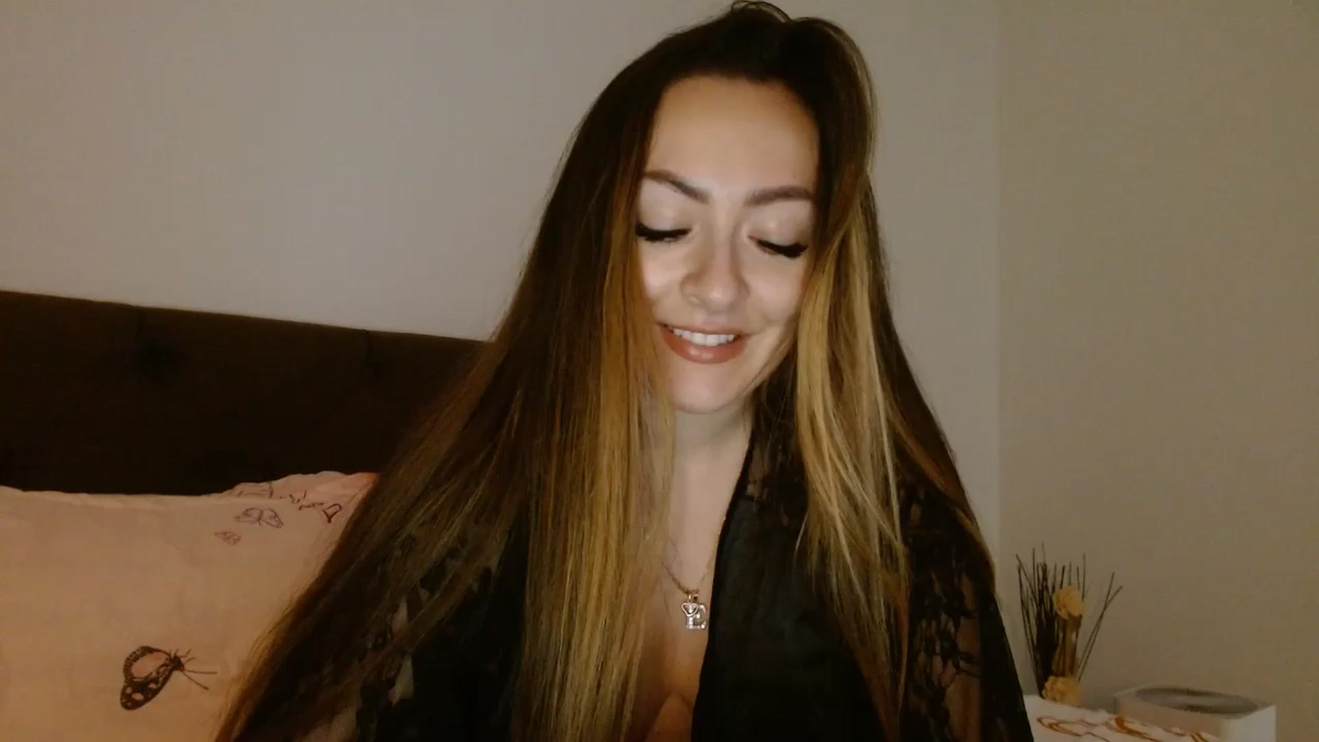 Gallery image thumbnail from EROS____'s myfreecams stream on, 09/10/2025, 10:26 image 14 of 20