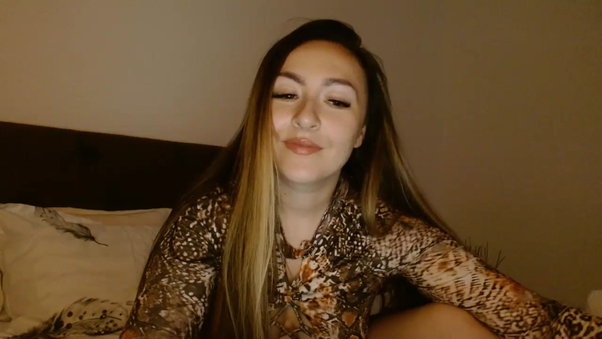 Gallery image thumbnail from EROS____'s myfreecams stream on, 09/19/2025, 13:57 image 5 of 20