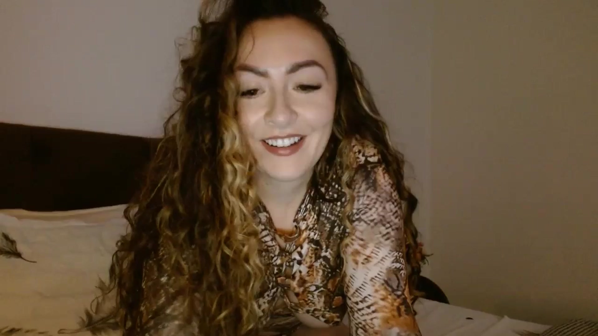 Gallery image thumbnail from EROS____'s myfreecams stream on, 09/27/2025, 12:04 image 4 of 20