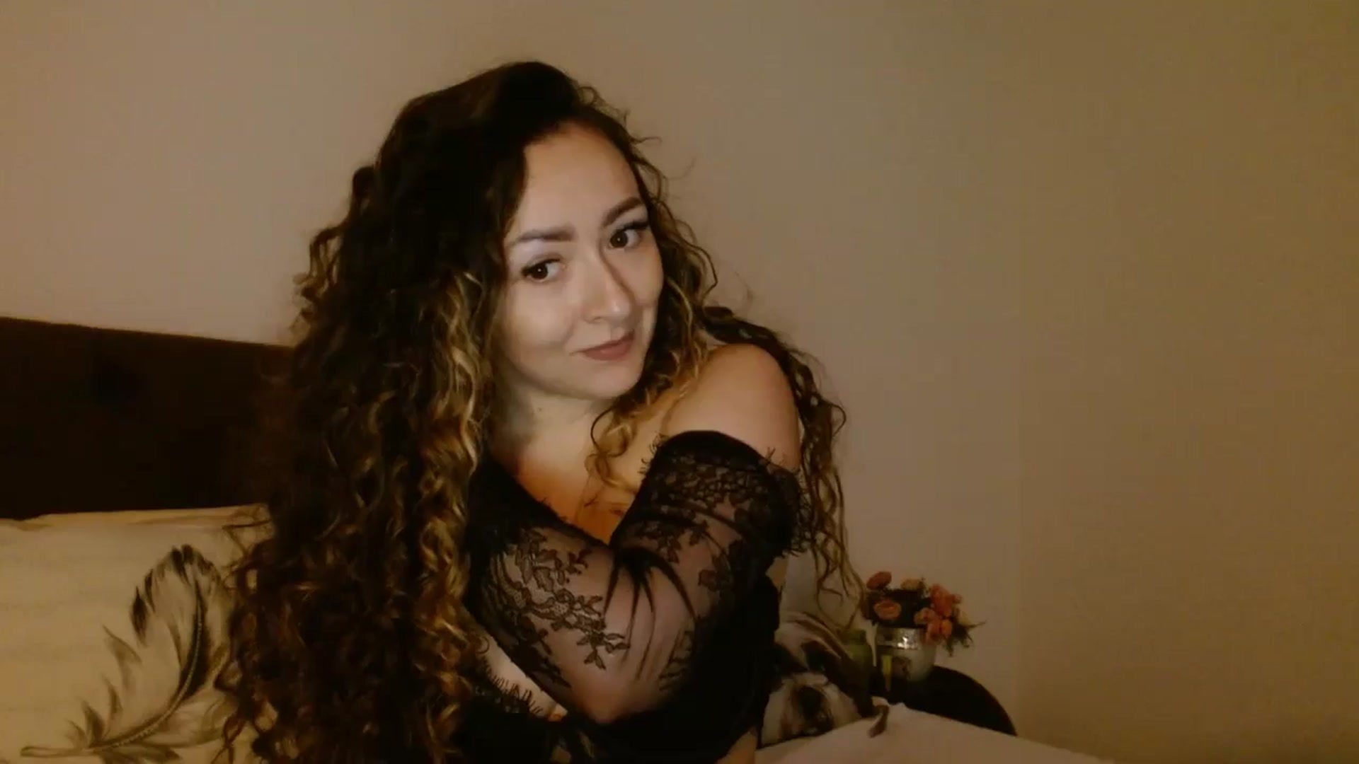 Gallery image thumbnail from EROS____'s myfreecams stream on, 10/04/2025, 10:22 image 7 of 20