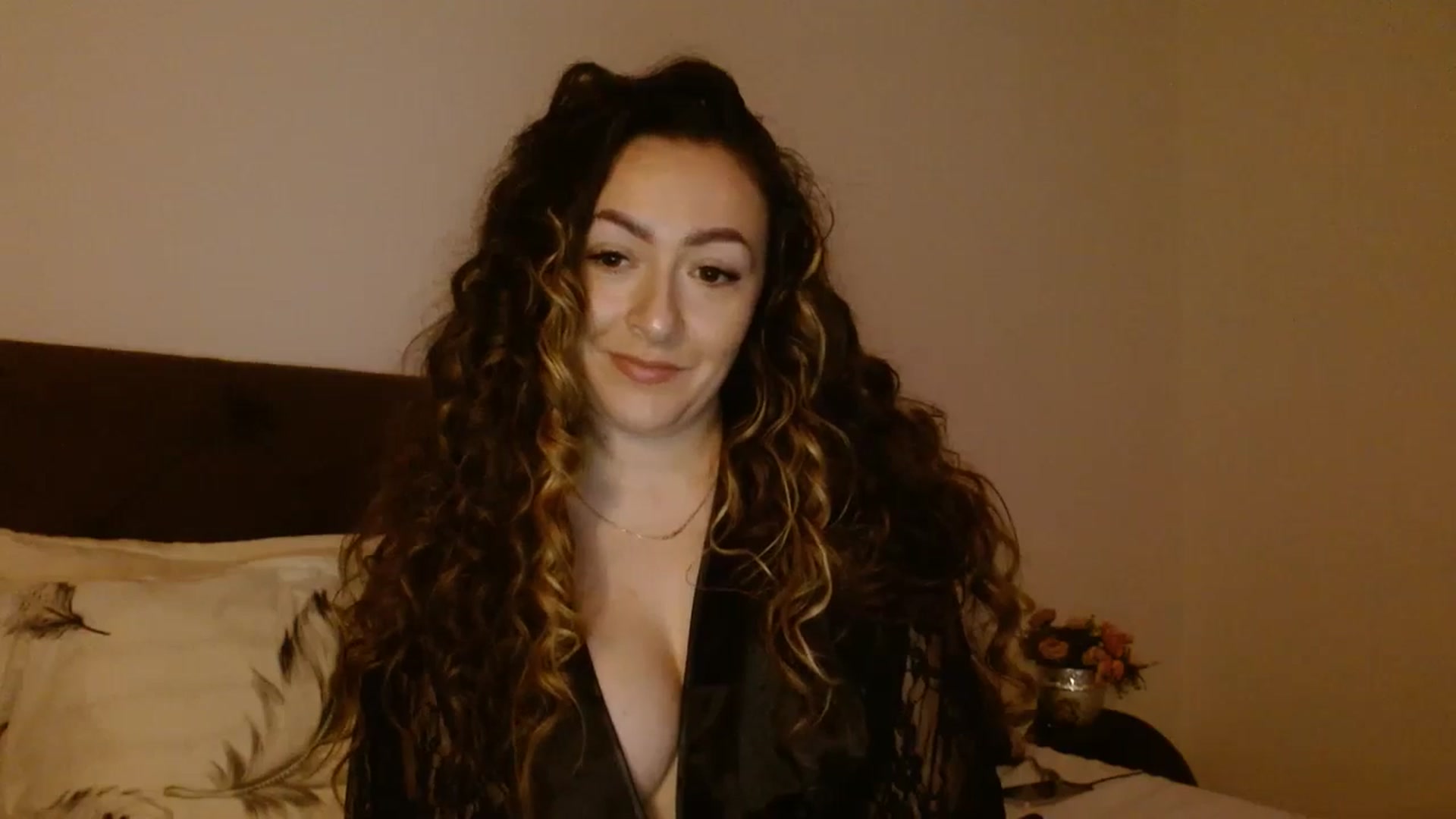 Gallery image thumbnail from EROS____'s myfreecams stream on, 10/05/2025, 11:39 image 10 of 20