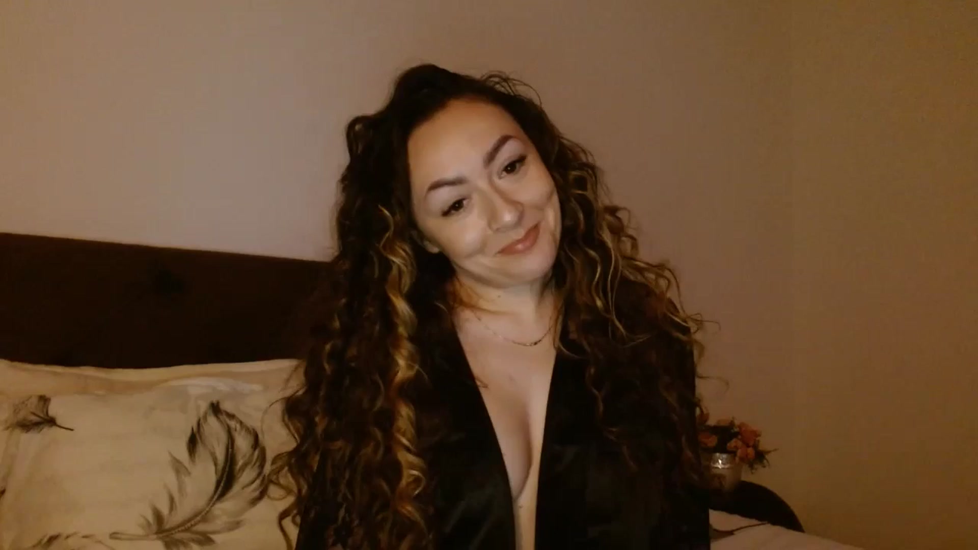 Gallery image thumbnail from EROS____'s myfreecams stream on, 10/05/2025, 11:39 image 9 of 20
