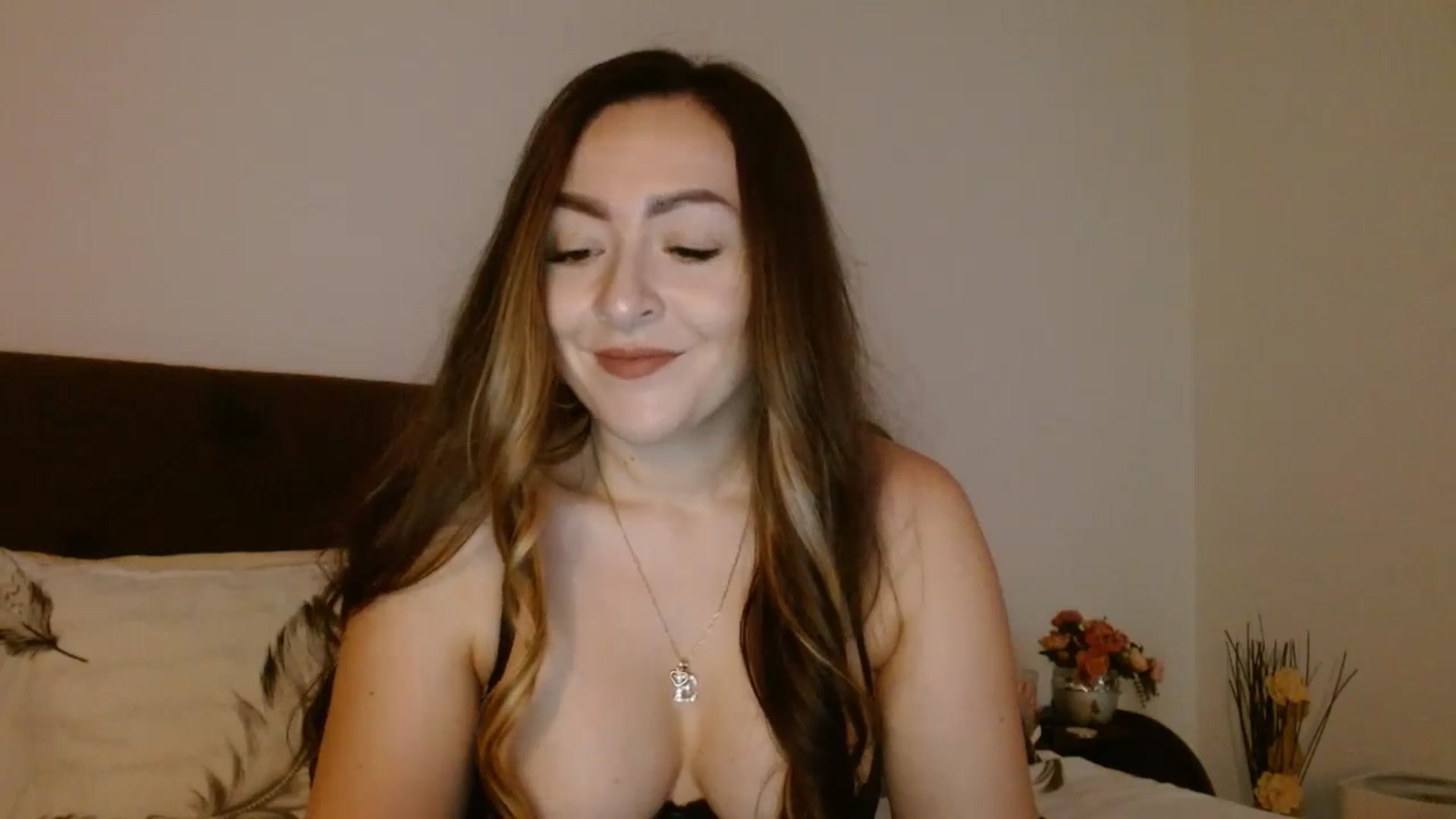 Gallery image thumbnail from EROS____'s myfreecams stream on, 10/12/2025, 08:59 image 3 of 20