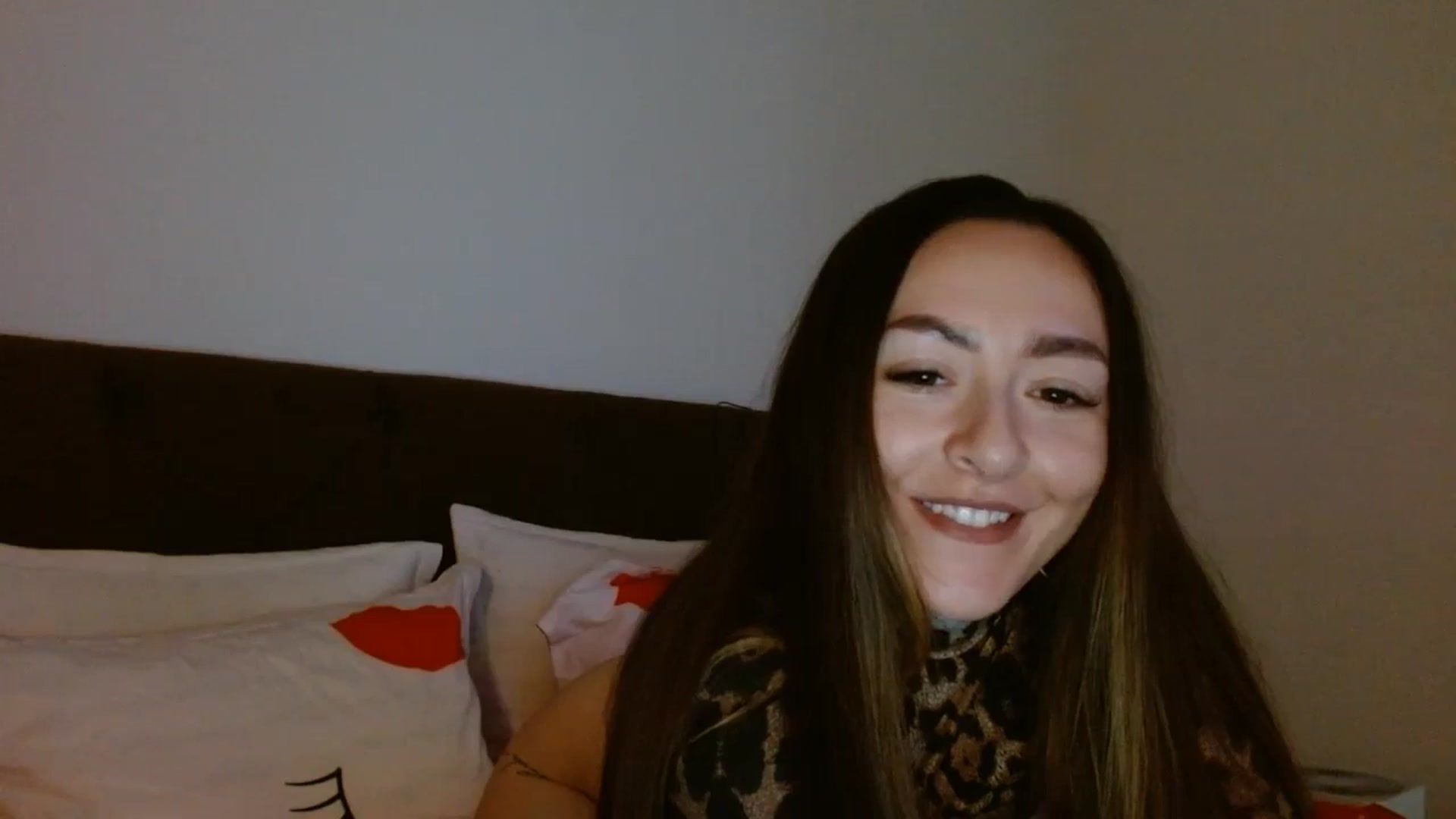 Gallery image thumbnail from EROS____'s myfreecams stream on, 04/19/2026, 10:51 image 18 of 20