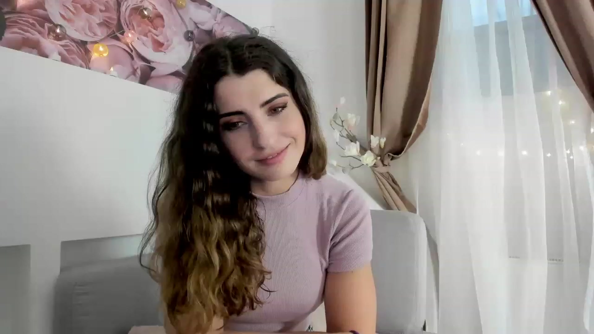 Gallery image thumbnail from EVA__LOVIA_'s myfreecams stream on, 11/16/2022, 11:08 image 12 of 20