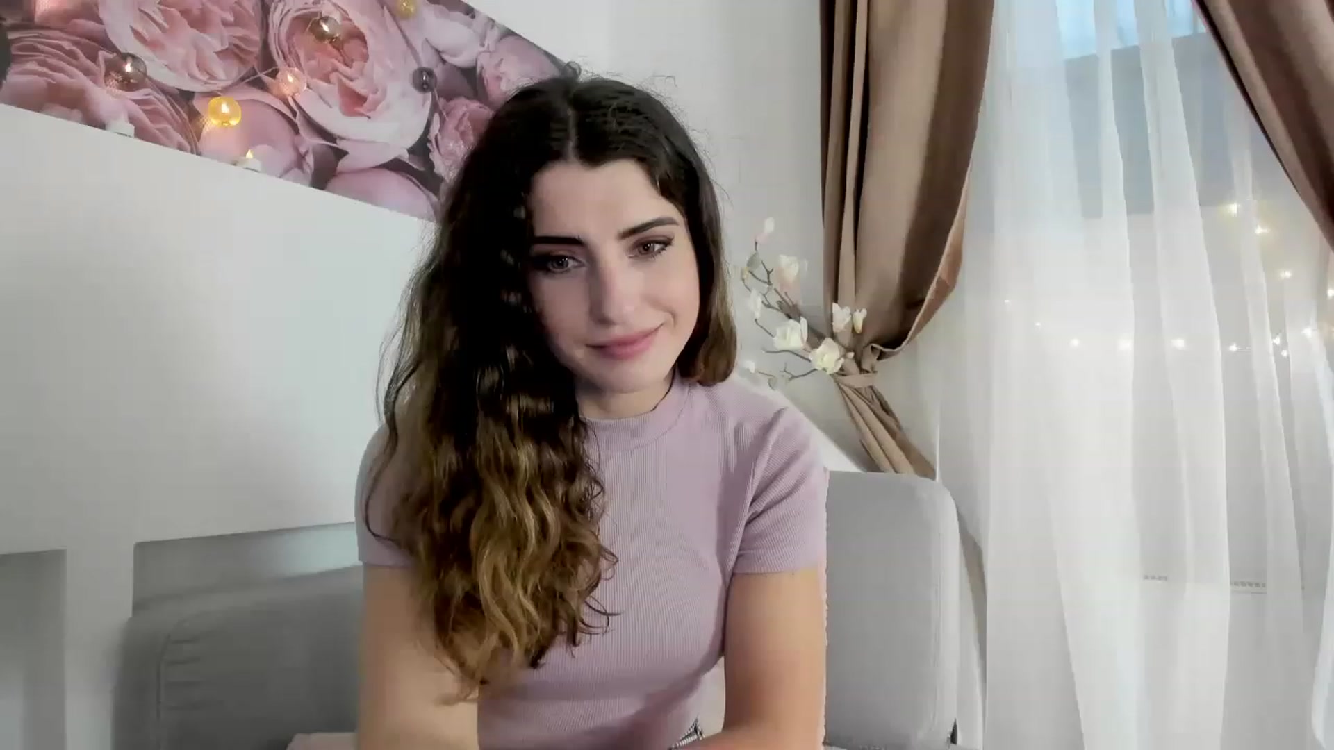 Gallery image thumbnail from EVA__LOVIA_'s myfreecams stream on, 11/16/2022, 11:08 image 2 of 20