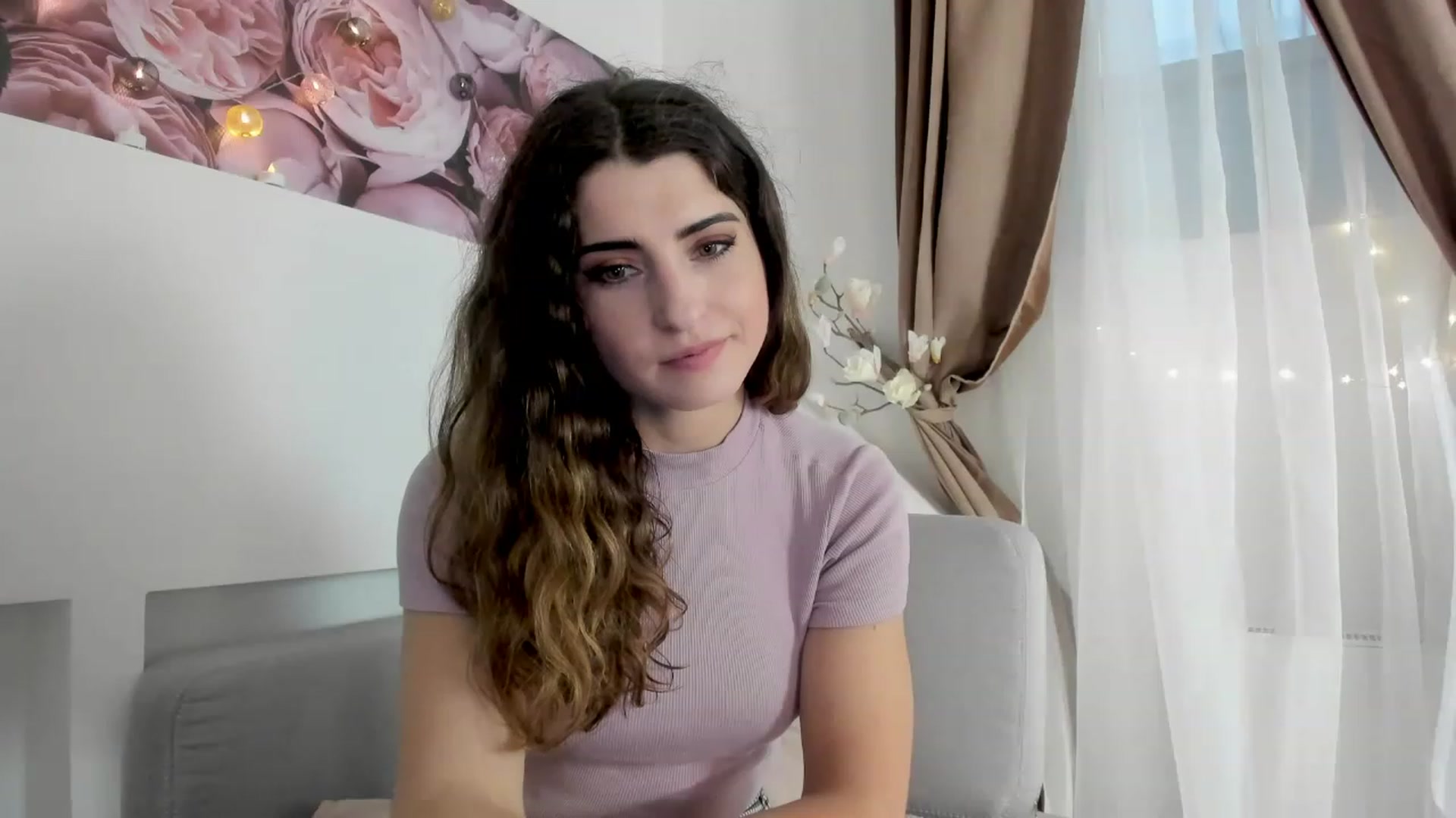 Gallery image thumbnail from EVA__LOVIA_'s myfreecams stream on, 11/16/2022, 11:08 image 1 of 20