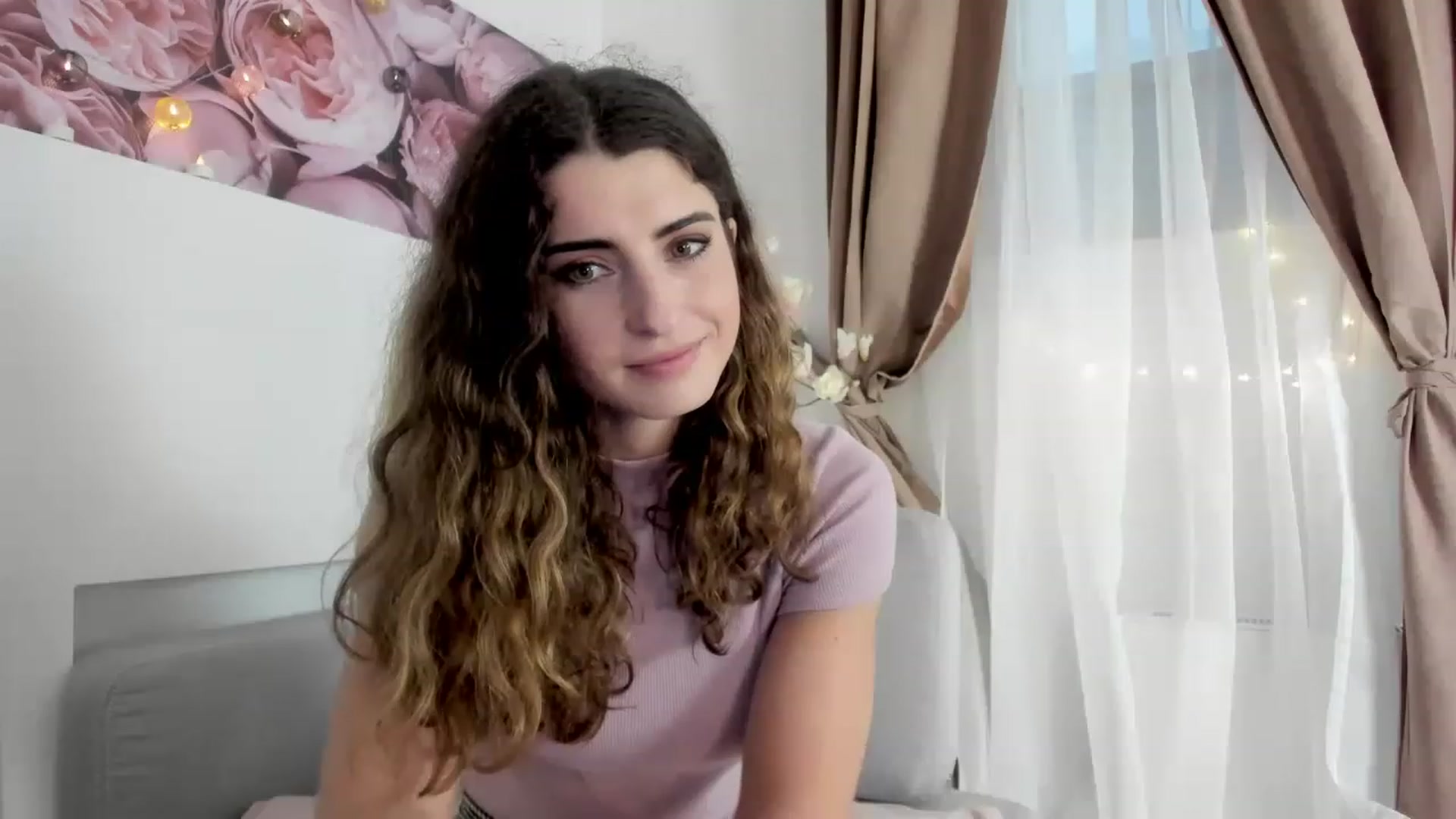 Gallery image thumbnail from EVA__LOVIA_'s myfreecams stream on, 11/16/2022, 12:34 image 20 of 20