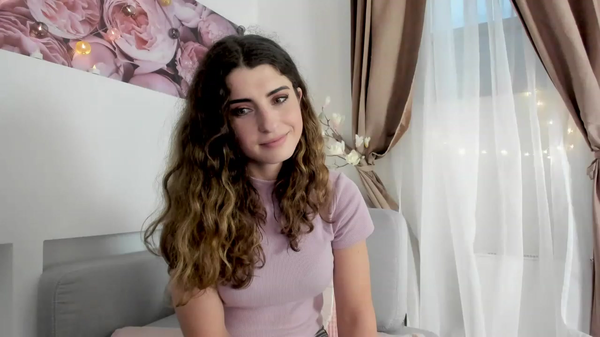 Gallery image thumbnail from EVA__LOVIA_'s myfreecams stream on, 11/16/2022, 12:34 image 14 of 20