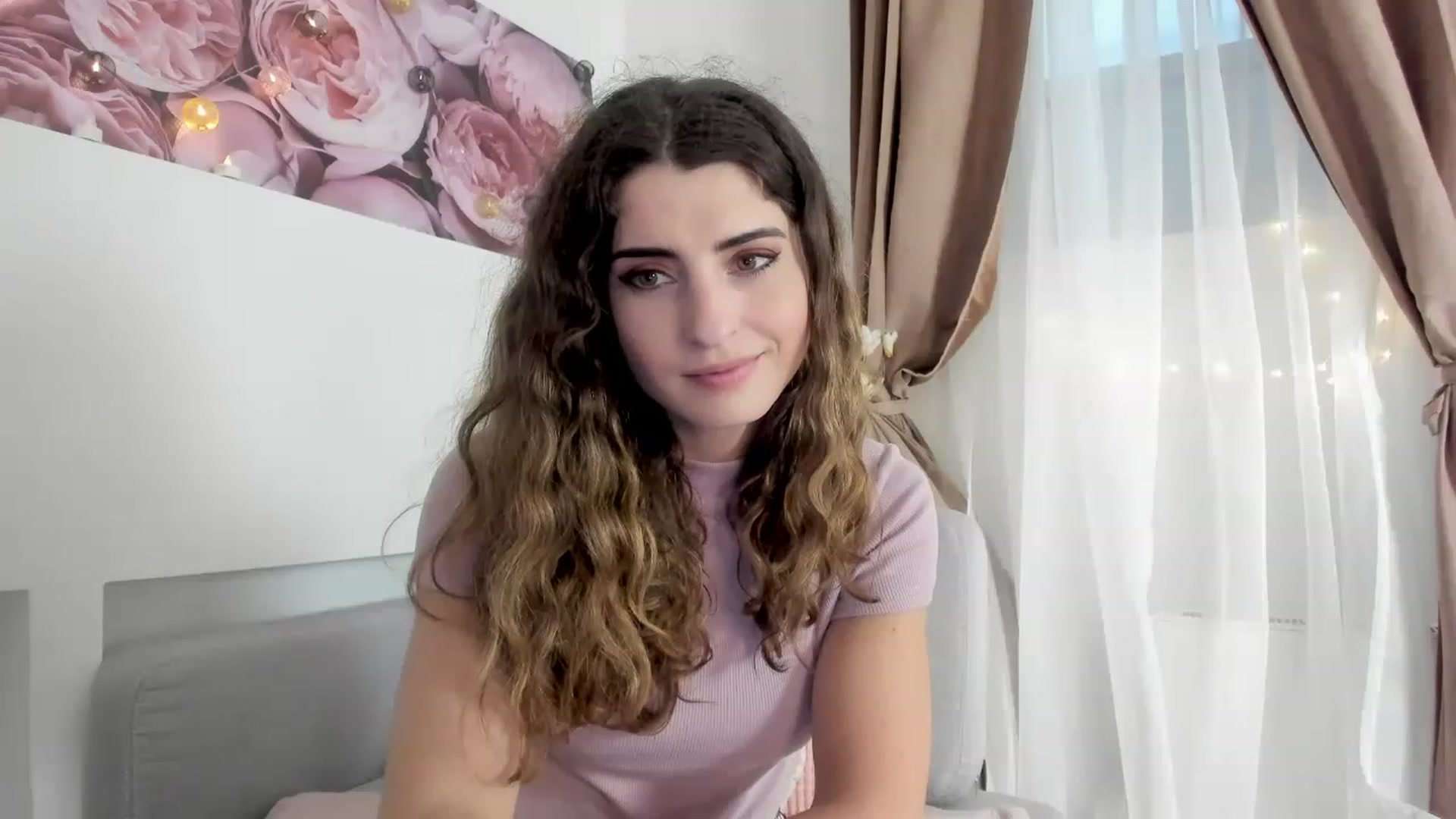 Gallery image thumbnail from EVA__LOVIA_'s myfreecams stream on, 11/16/2022, 12:34 image 6 of 20