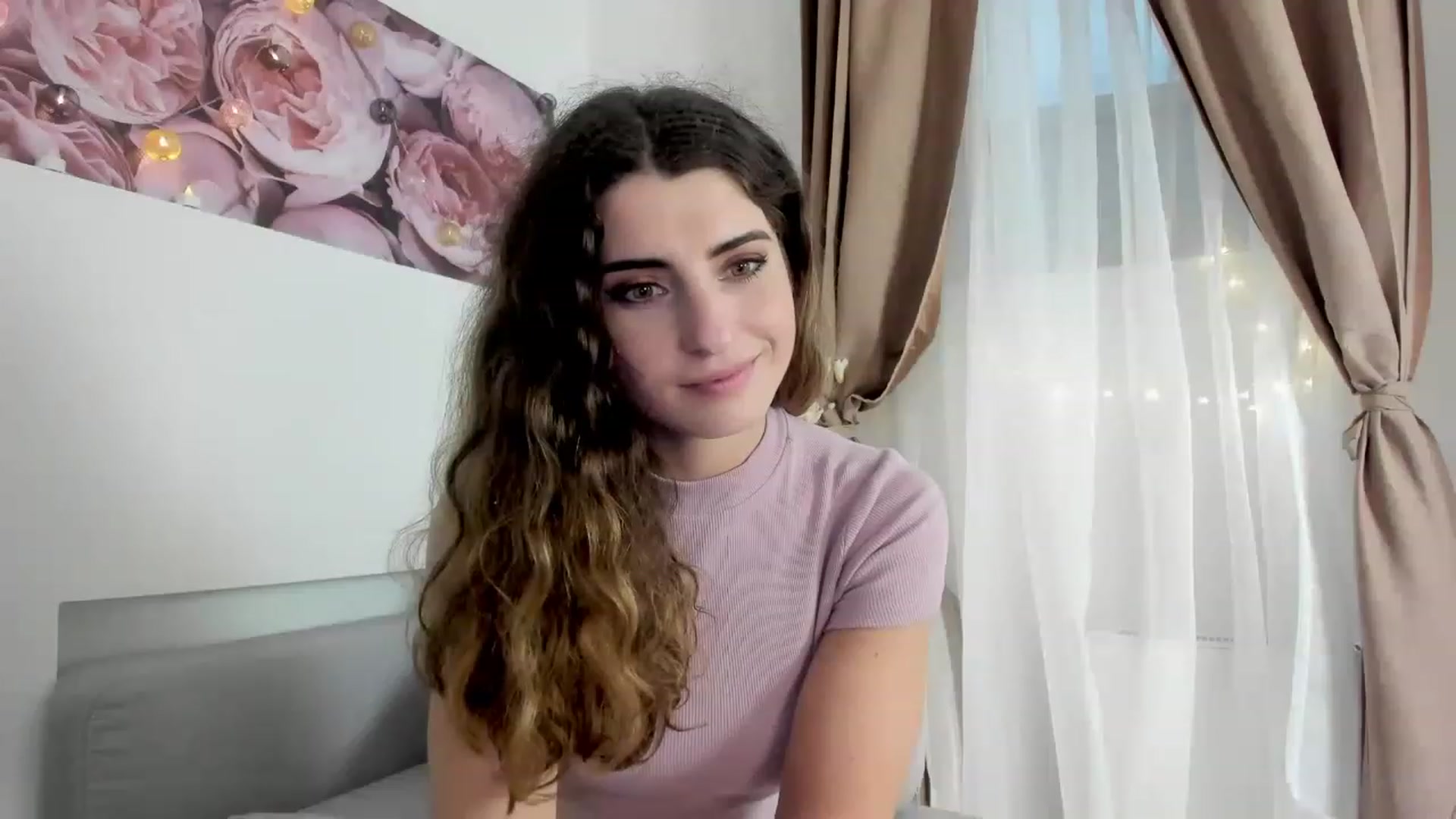 Gallery image thumbnail from EVA__LOVIA_'s myfreecams stream on, 11/16/2022, 13:44 image 15 of 20
