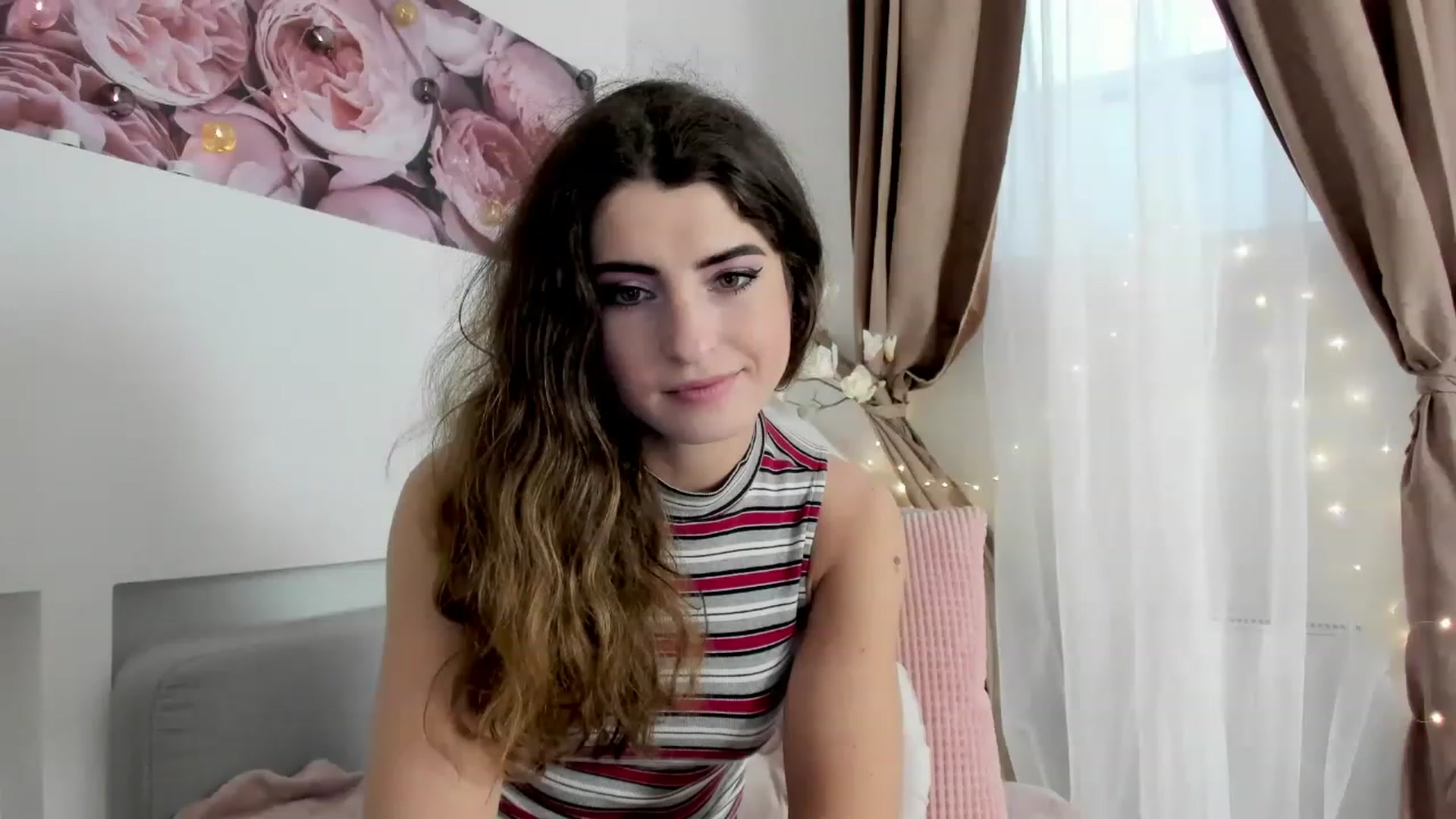 Gallery image thumbnail from EVA__LOVIA_'s myfreecams stream on, 11/19/2022, 10:09 image 2 of 20