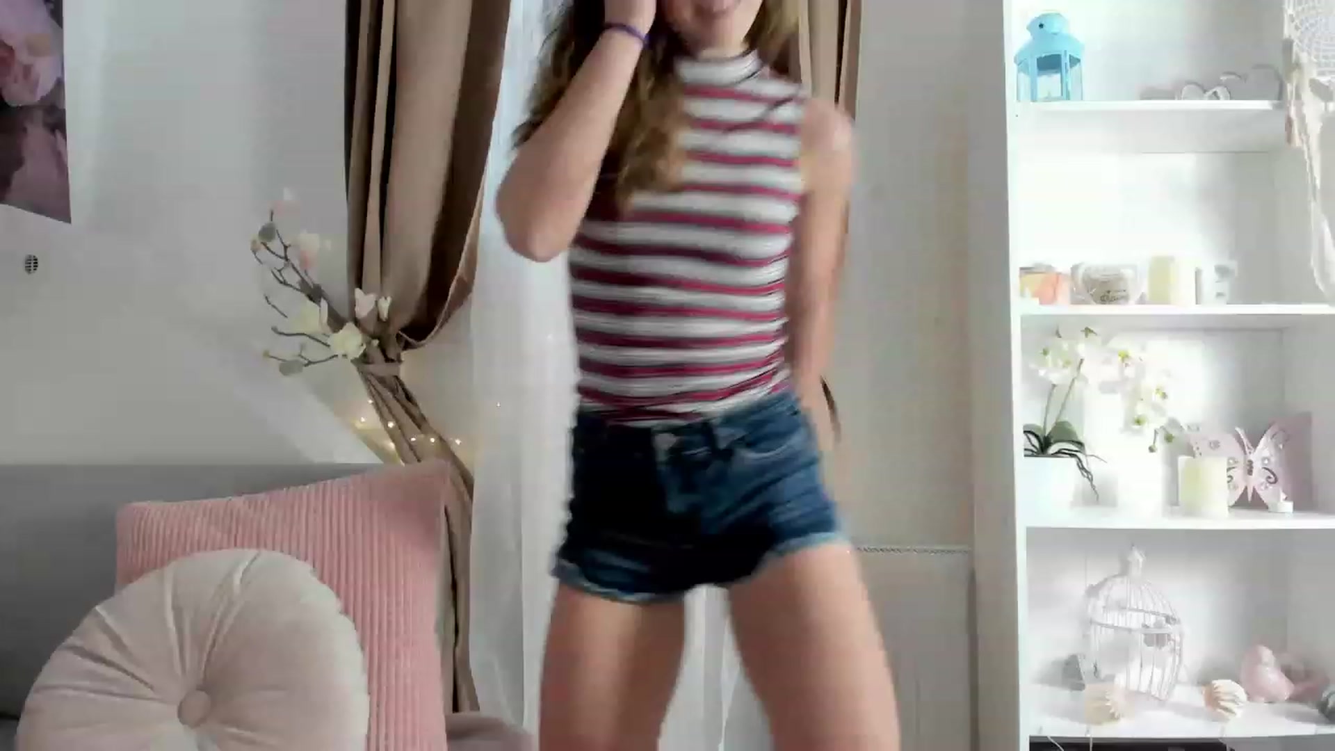 Gallery image thumbnail from EVA__LOVIA_'s myfreecams stream on, 11/19/2022, 10:09 image 4 of 20