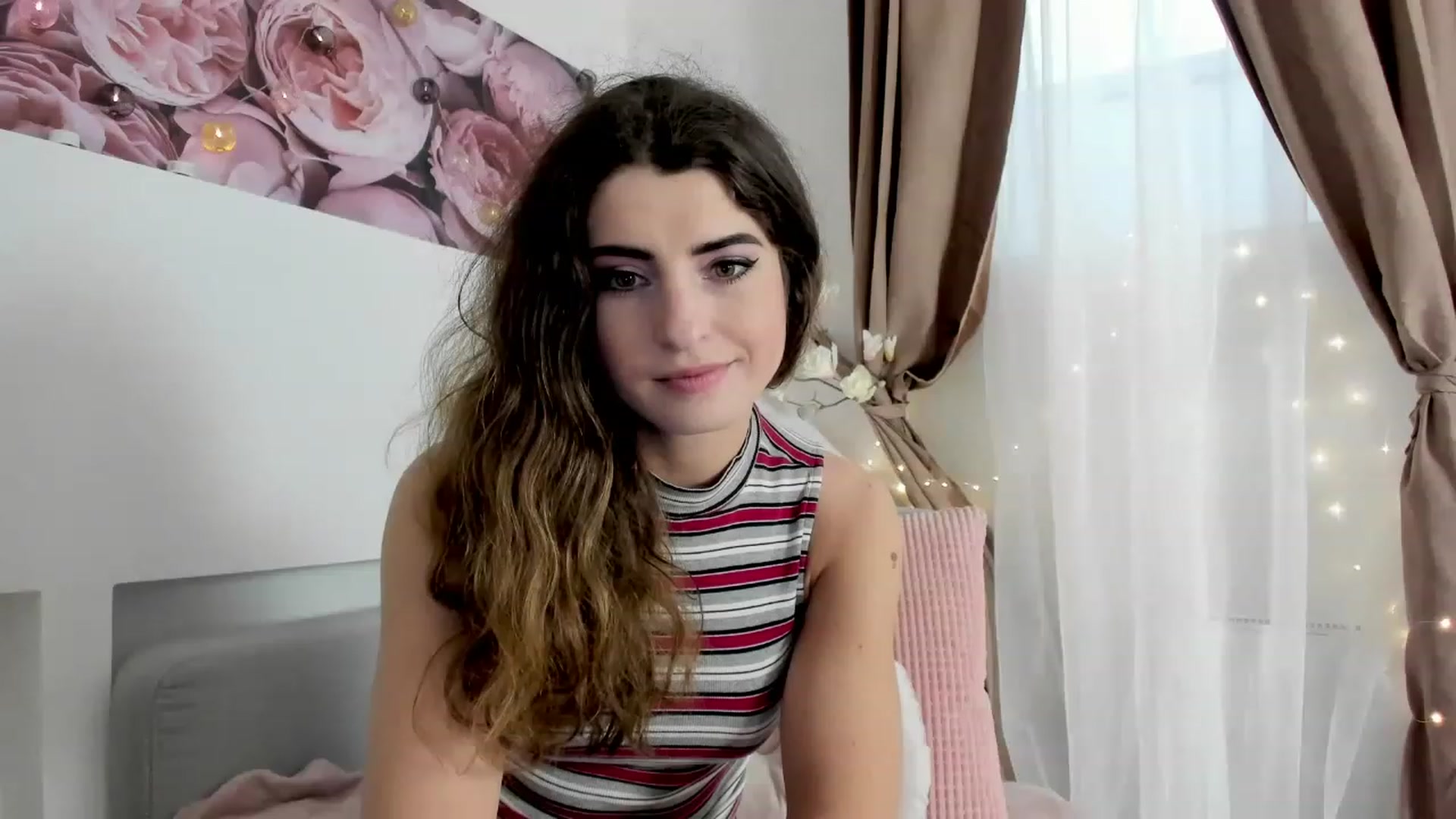 Gallery image thumbnail from EVA__LOVIA_'s myfreecams stream on, 11/19/2022, 10:09 image 1 of 20