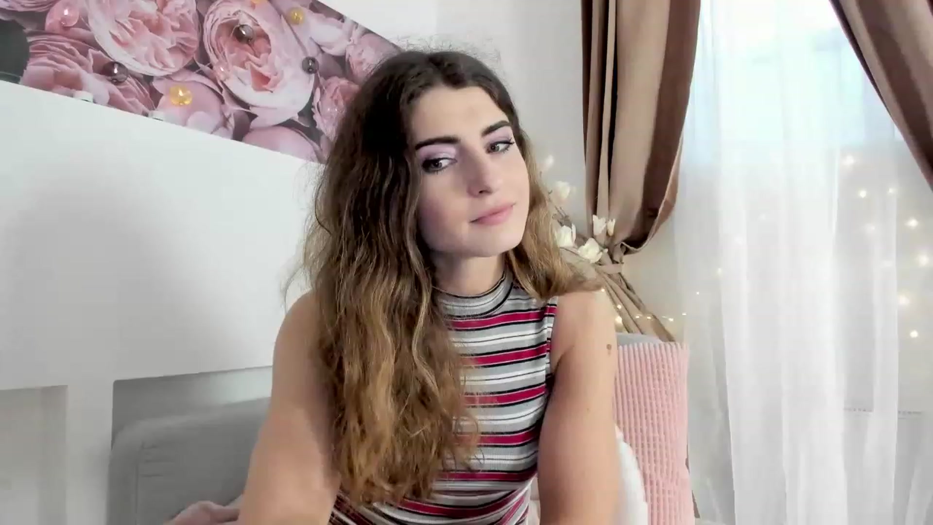 Gallery image thumbnail from EVA__LOVIA_'s myfreecams stream on, 11/19/2022, 10:09 image 11 of 20