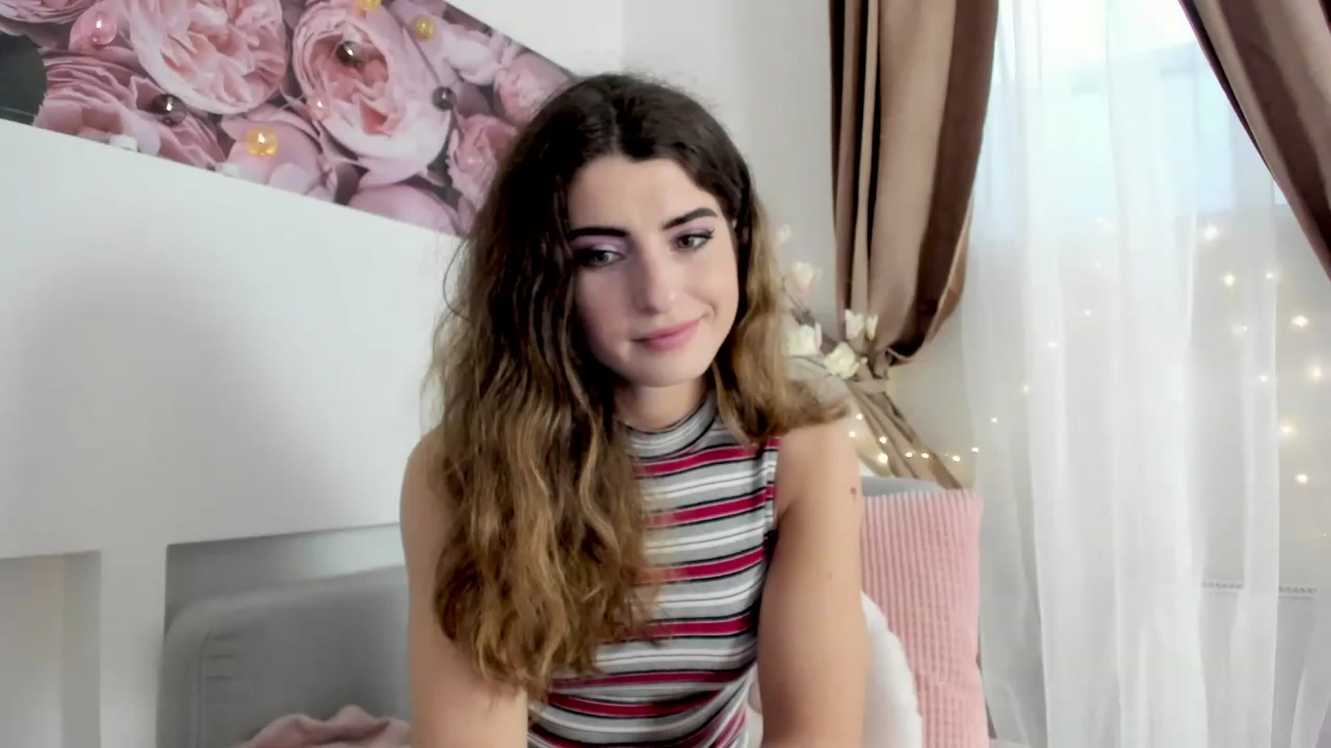 Gallery image thumbnail from EVA__LOVIA_'s myfreecams stream on, 11/19/2022, 10:09 image 13 of 20