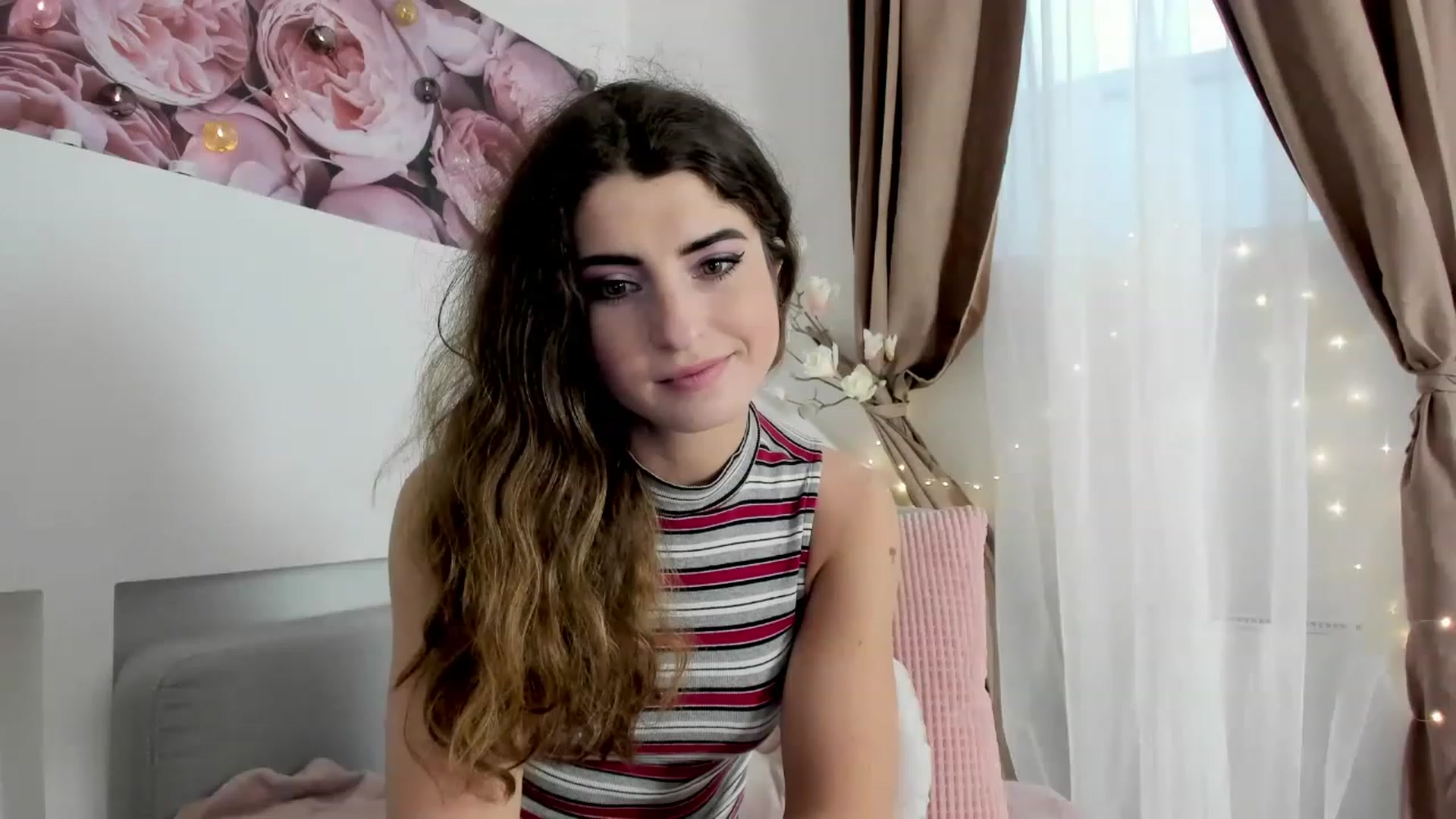 Gallery image thumbnail from EVA__LOVIA_'s myfreecams stream on, 11/19/2022, 10:09 image 3 of 20
