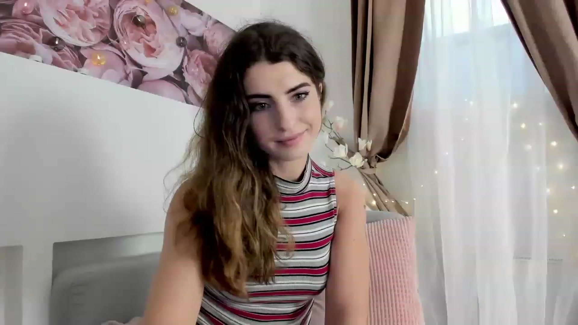Gallery image thumbnail from EVA__LOVIA_'s myfreecams stream on, 11/19/2022, 18:11 image 5 of 20