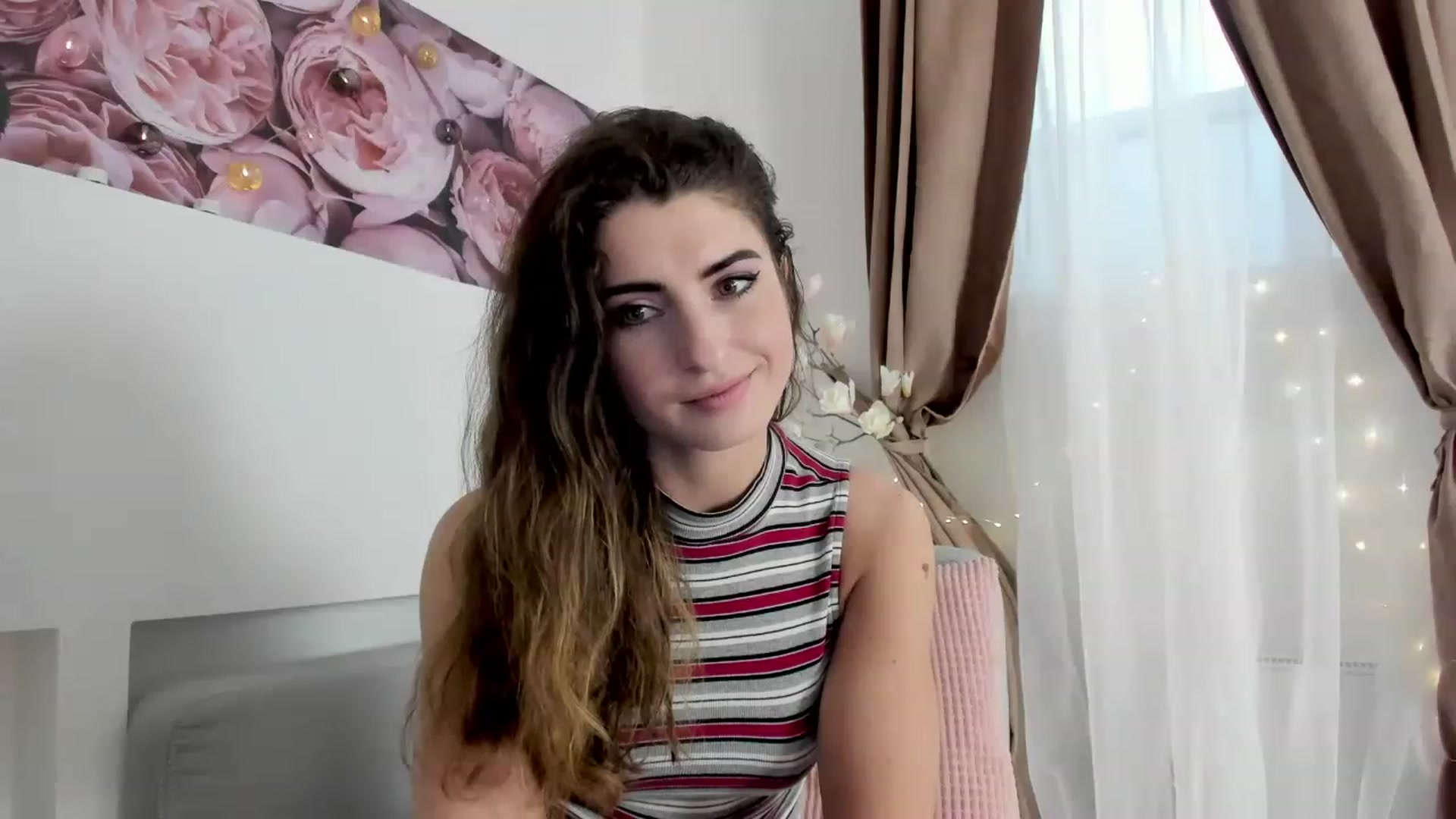 Gallery image thumbnail from EVA__LOVIA_'s myfreecams stream on, 11/19/2022, 12:03 image 16 of 20