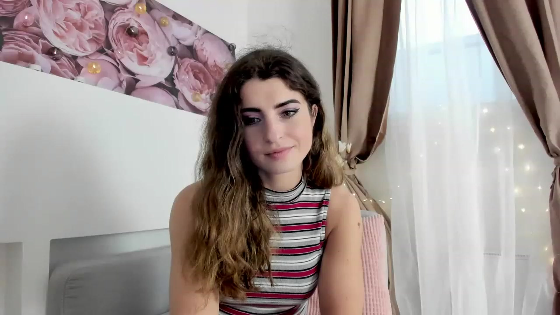 Gallery image thumbnail from EVA__LOVIA_'s myfreecams stream on, 11/19/2022, 12:03 image 15 of 20