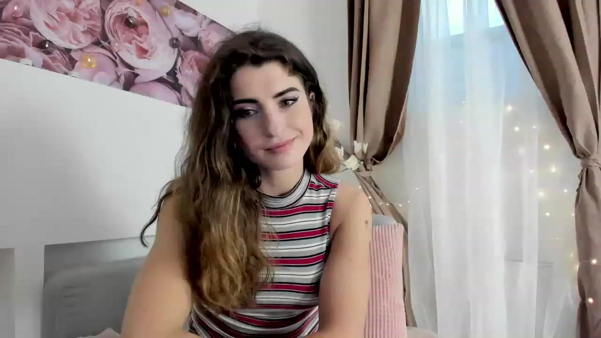 Gallery image thumbnail from EVA__LOVIA_'s myfreecams stream on, 11/19/2022, 12:43 image 2 of 20