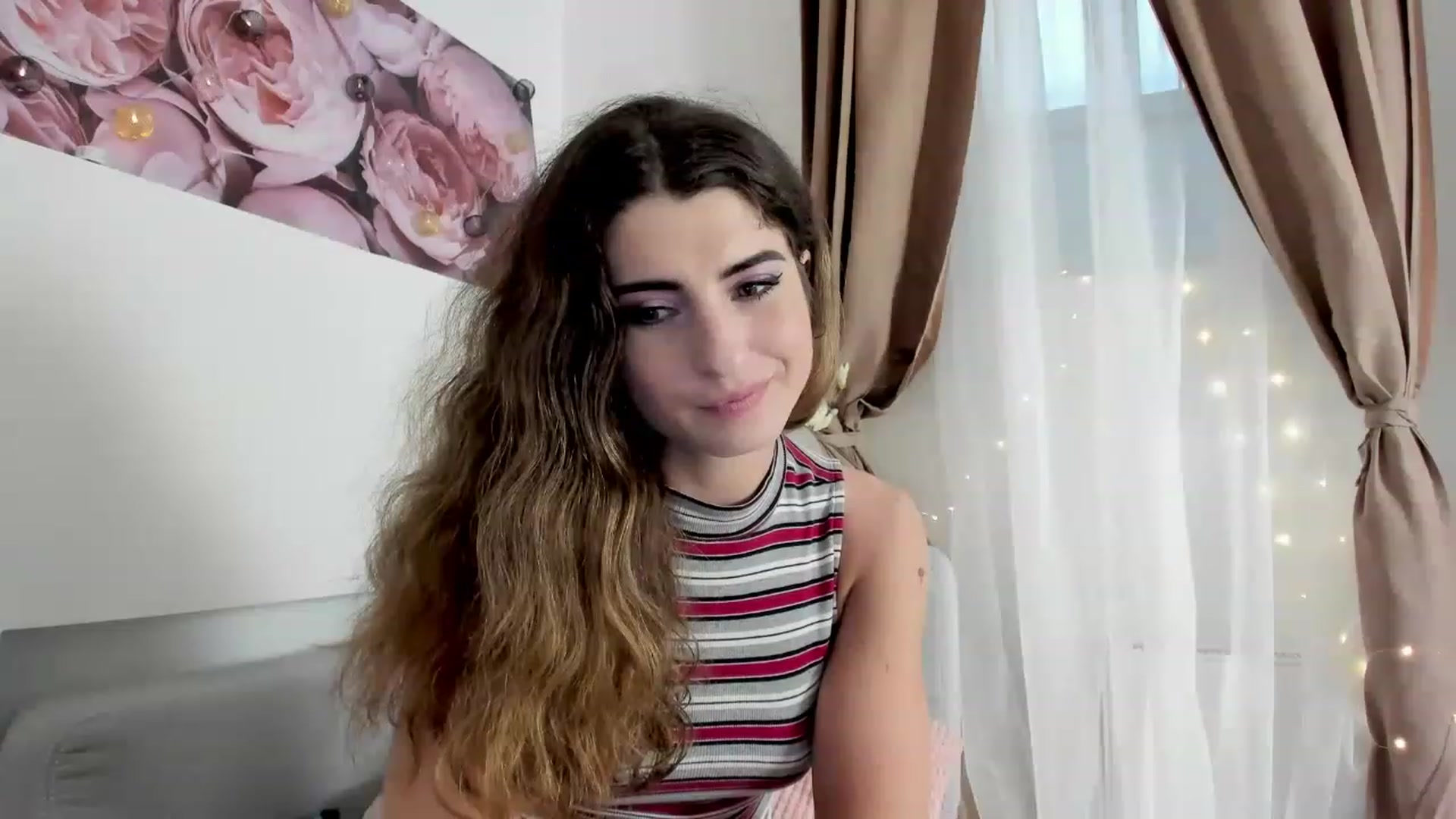 Gallery image thumbnail from EVA__LOVIA_'s myfreecams stream on, 11/19/2022, 14:21 image 12 of 20