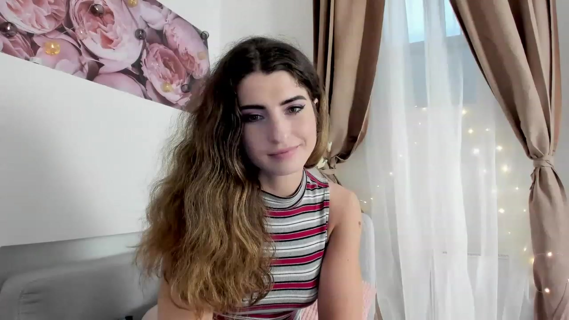 Gallery image thumbnail from EVA__LOVIA_'s myfreecams stream on, 11/19/2022, 14:21 image 13 of 20