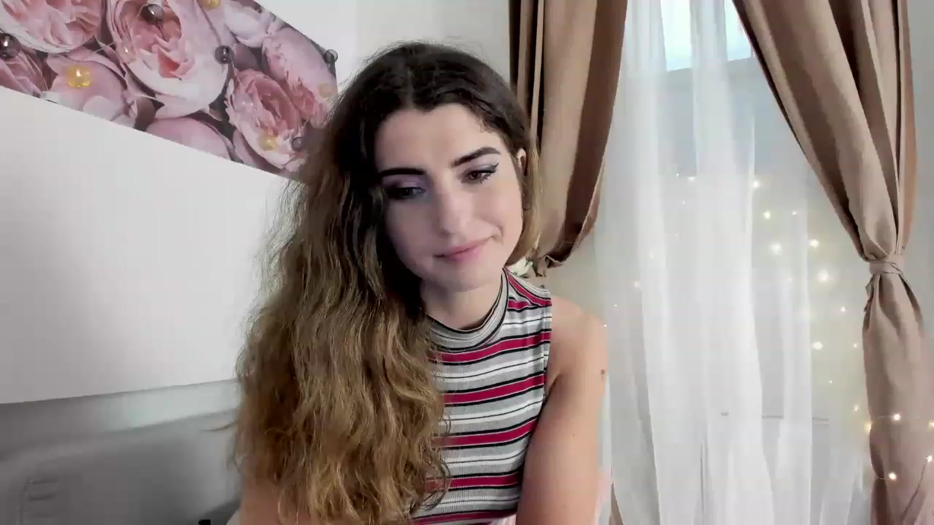 Gallery image thumbnail from EVA__LOVIA_'s myfreecams stream on, 11/19/2022, 14:21 image 8 of 20