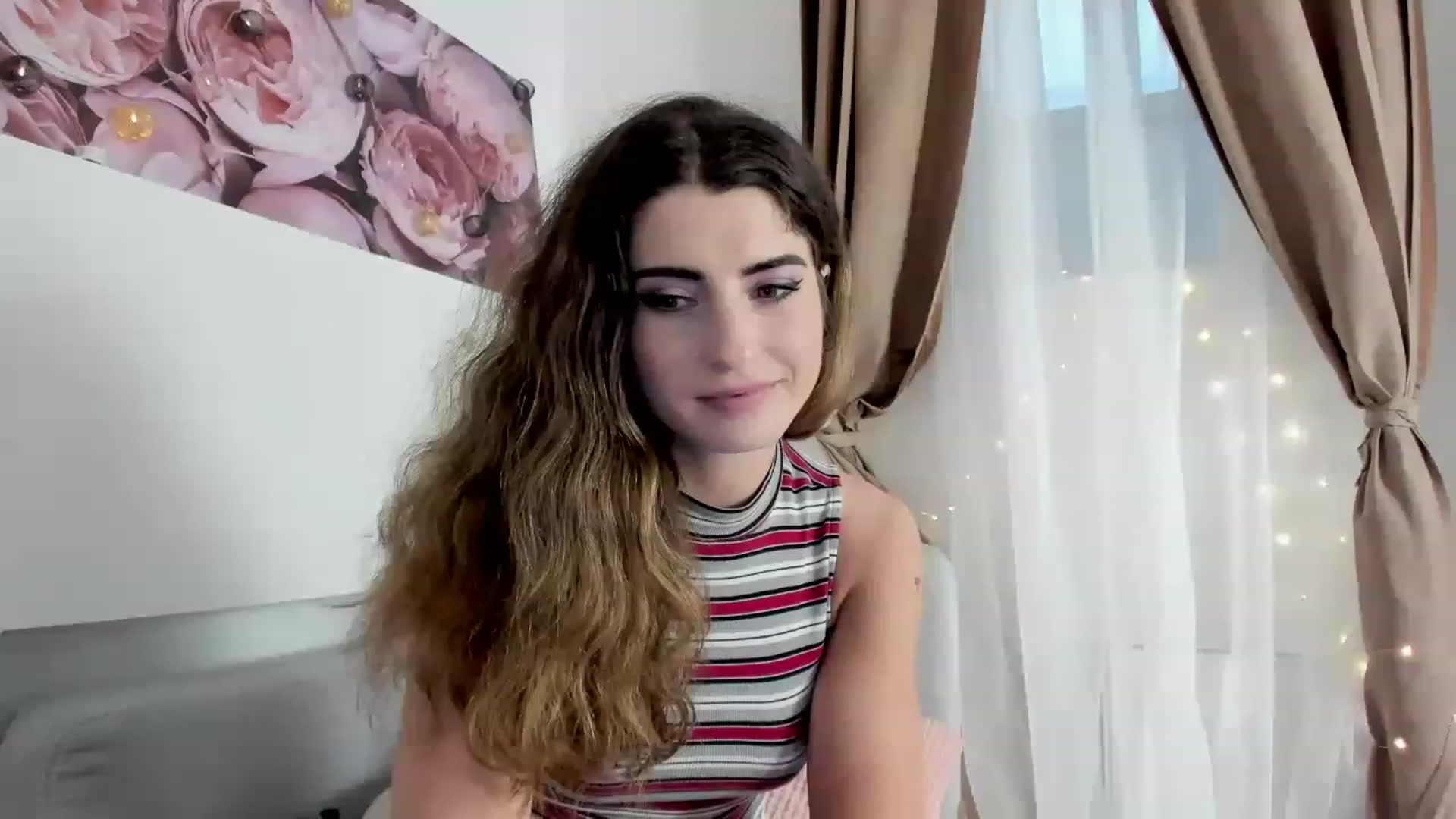 Gallery image thumbnail from EVA__LOVIA_'s myfreecams stream on, 11/19/2022, 14:21 image 15 of 20