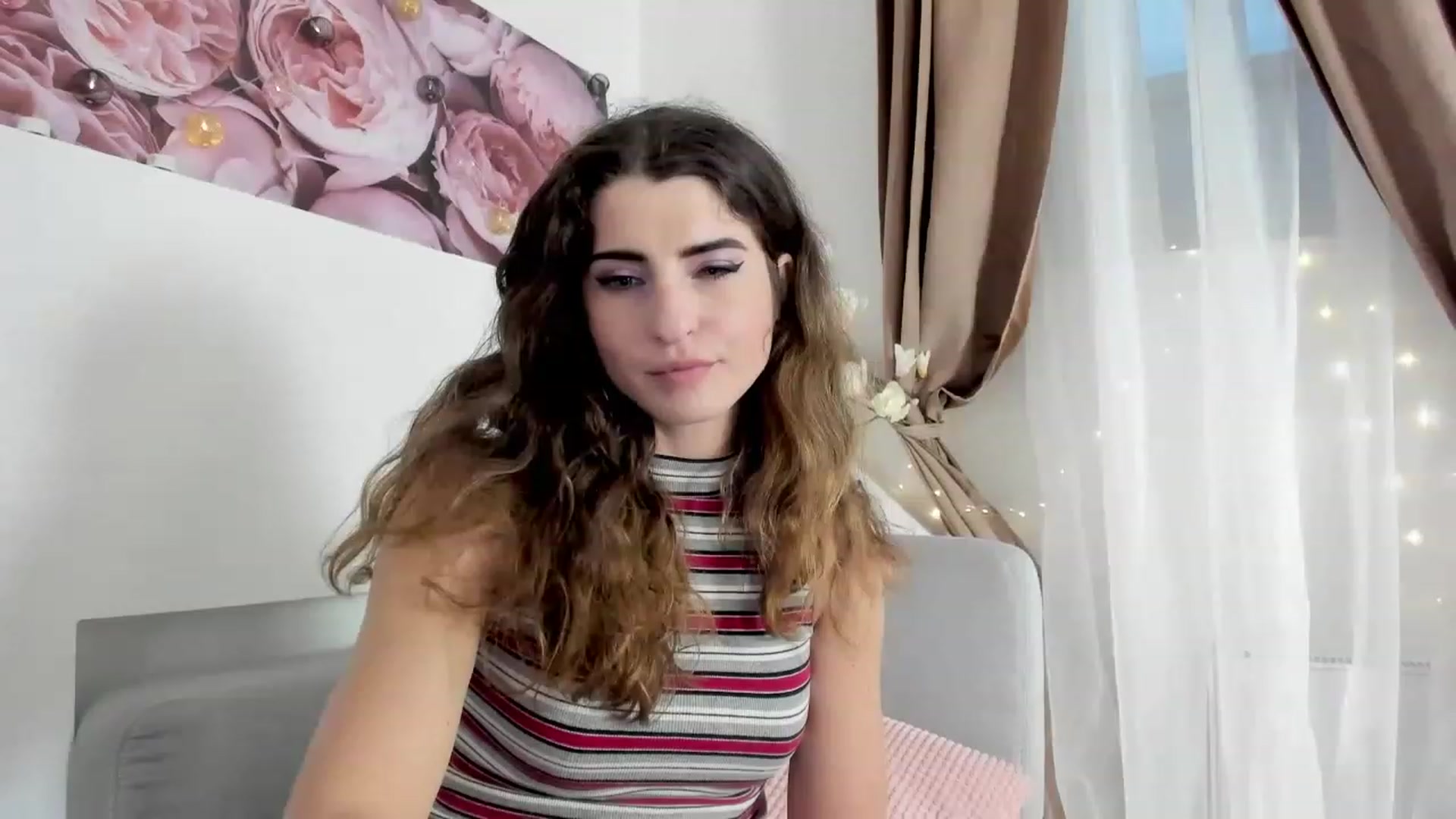 Gallery image thumbnail from EVA__LOVIA_'s myfreecams stream on, 11/19/2022, 15:28 image 2 of 20