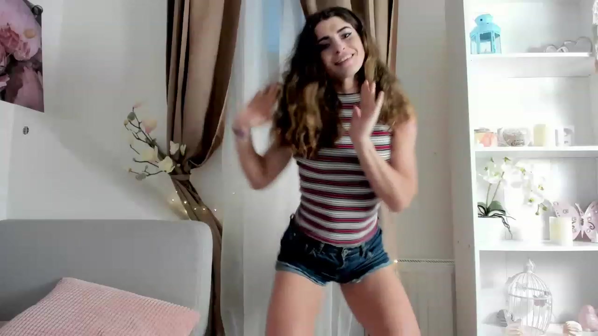 Gallery image thumbnail from EVA__LOVIA_'s myfreecams stream on, 11/19/2022, 15:28 image 6 of 20