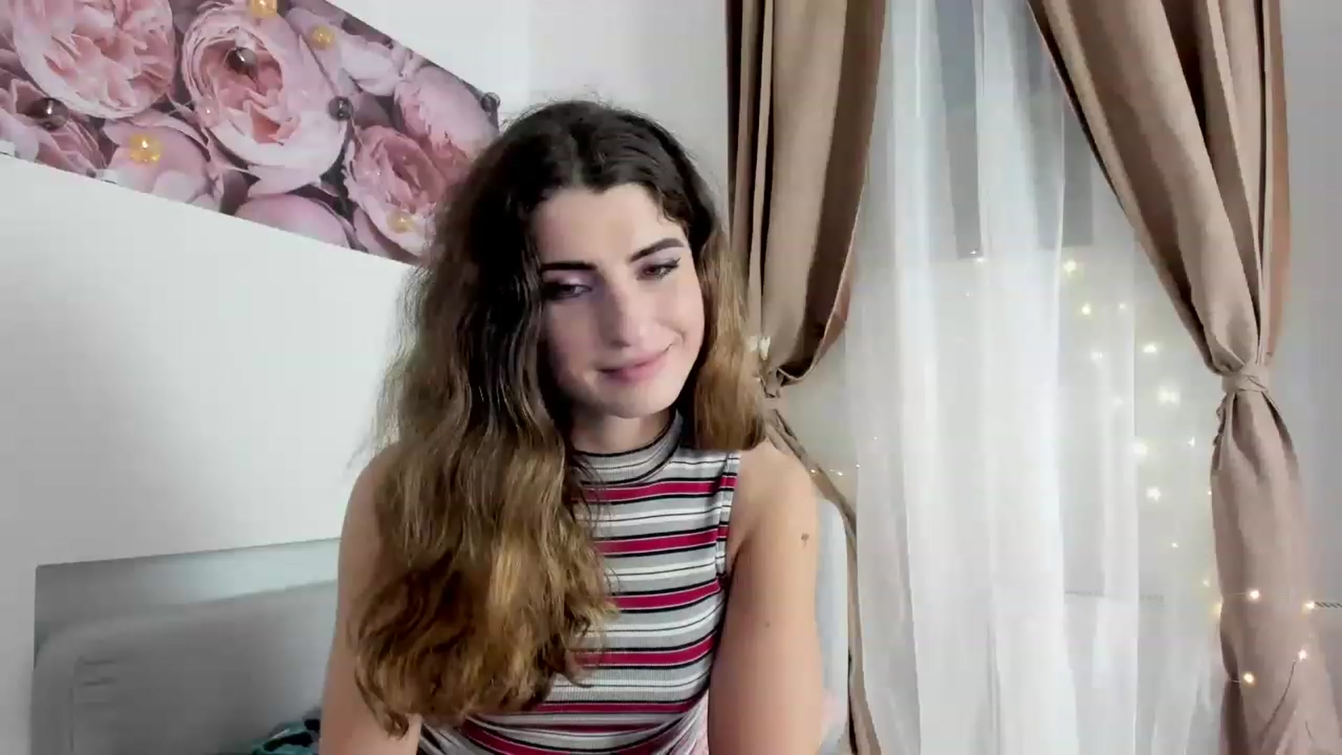 Gallery image thumbnail from EVA__LOVIA_'s myfreecams stream on, 11/19/2022, 15:28 image 16 of 20