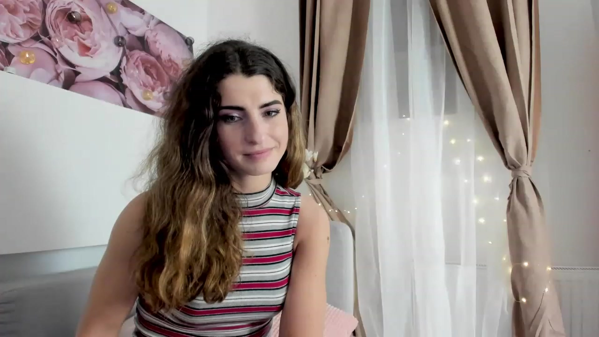 Gallery image thumbnail from EVA__LOVIA_'s myfreecams stream on, 11/19/2022, 15:28 image 19 of 20