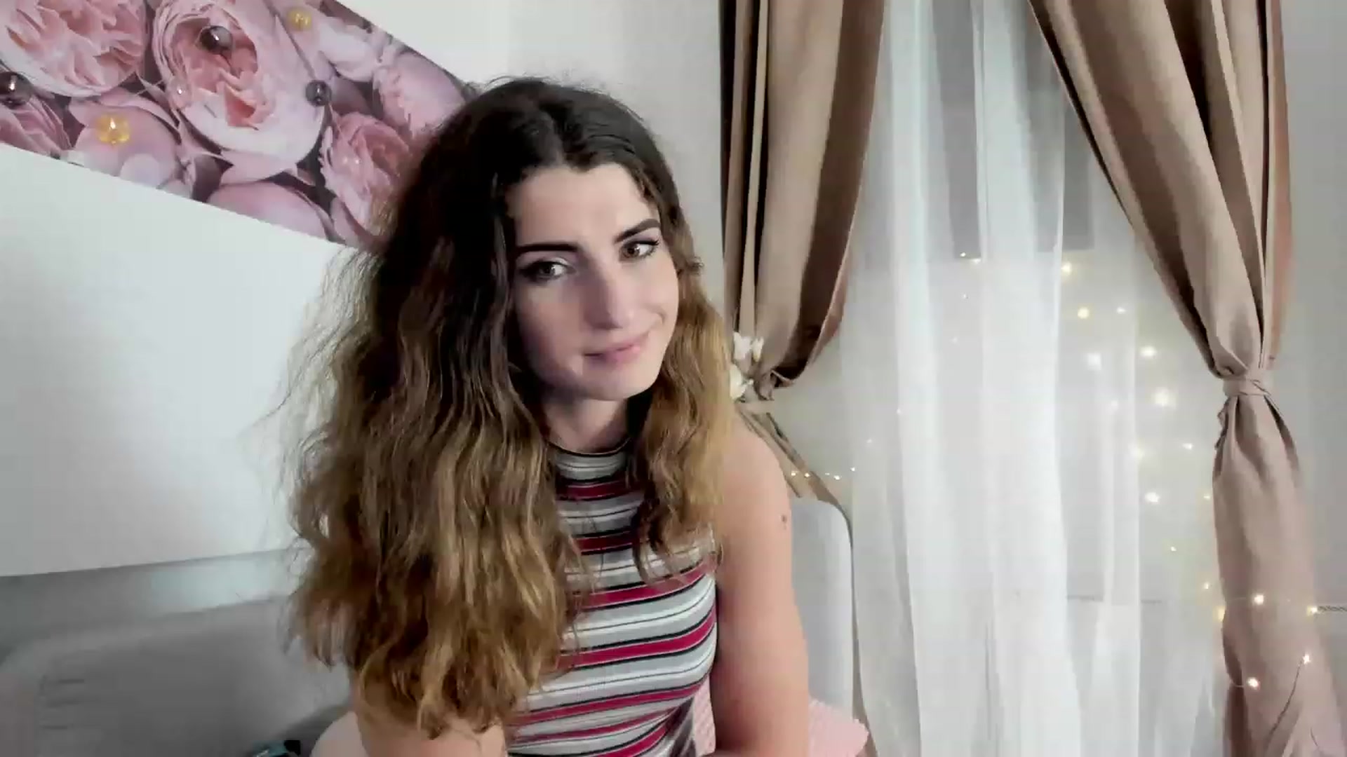 Gallery image thumbnail from EVA__LOVIA_'s myfreecams stream on, 11/19/2022, 16:44 image 3 of 20