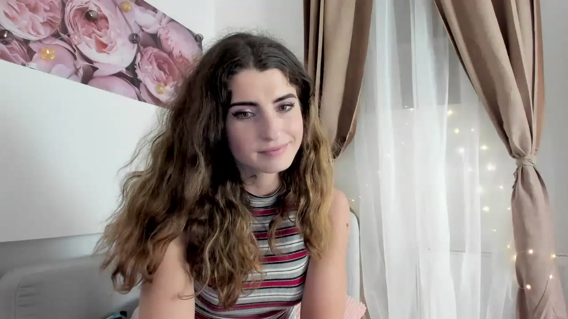 Gallery image thumbnail from EVA__LOVIA_'s myfreecams stream on, 11/19/2022, 16:44 image 6 of 20