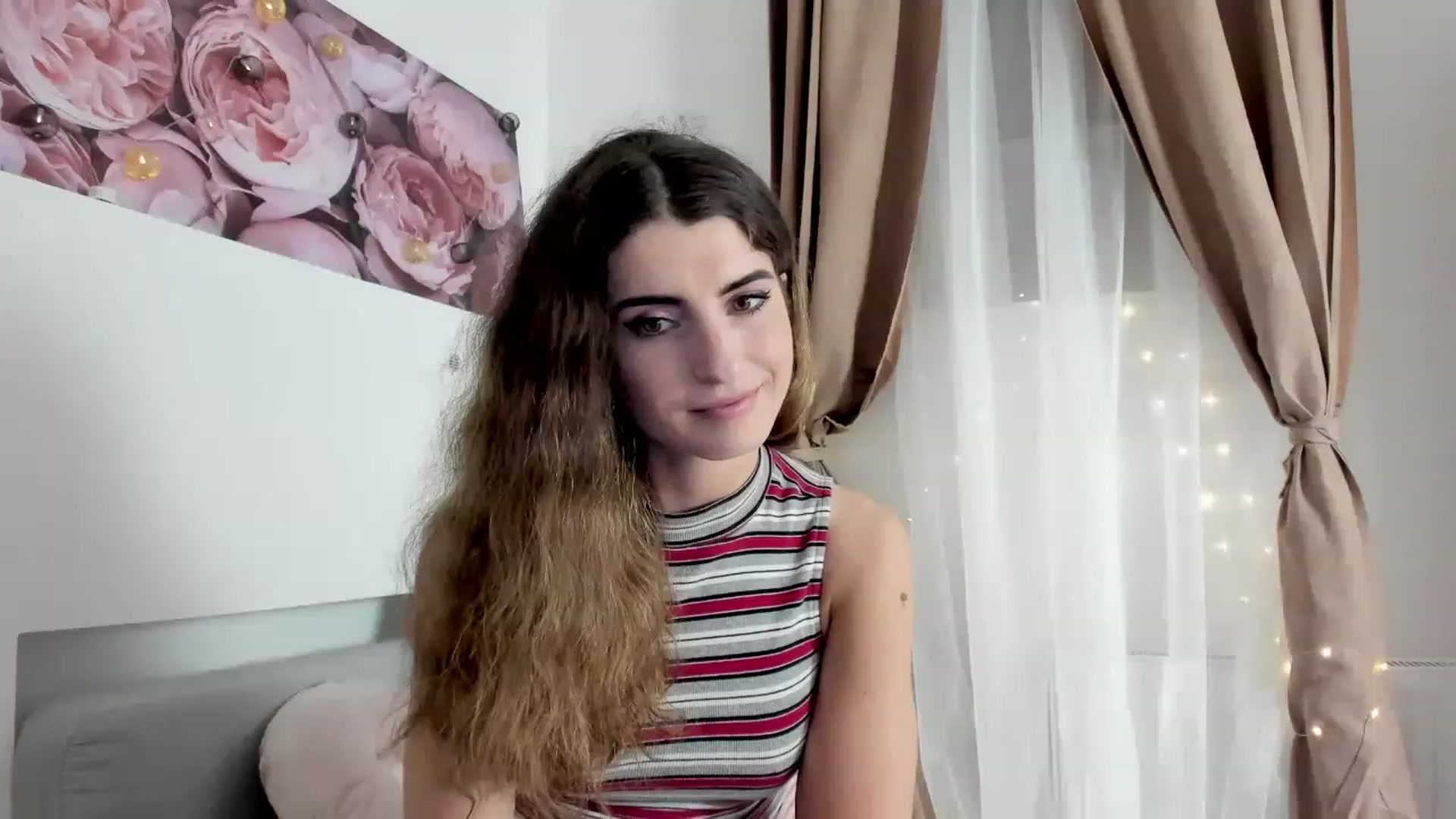 Gallery image thumbnail from EVA__LOVIA_'s myfreecams stream on, 11/19/2022, 17:12 image 18 of 20