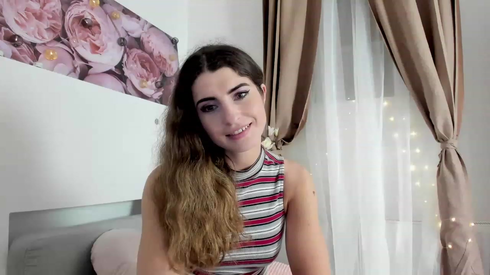 Gallery image thumbnail from EVA__LOVIA_'s myfreecams stream on, 11/19/2022, 17:12 image 1 of 20