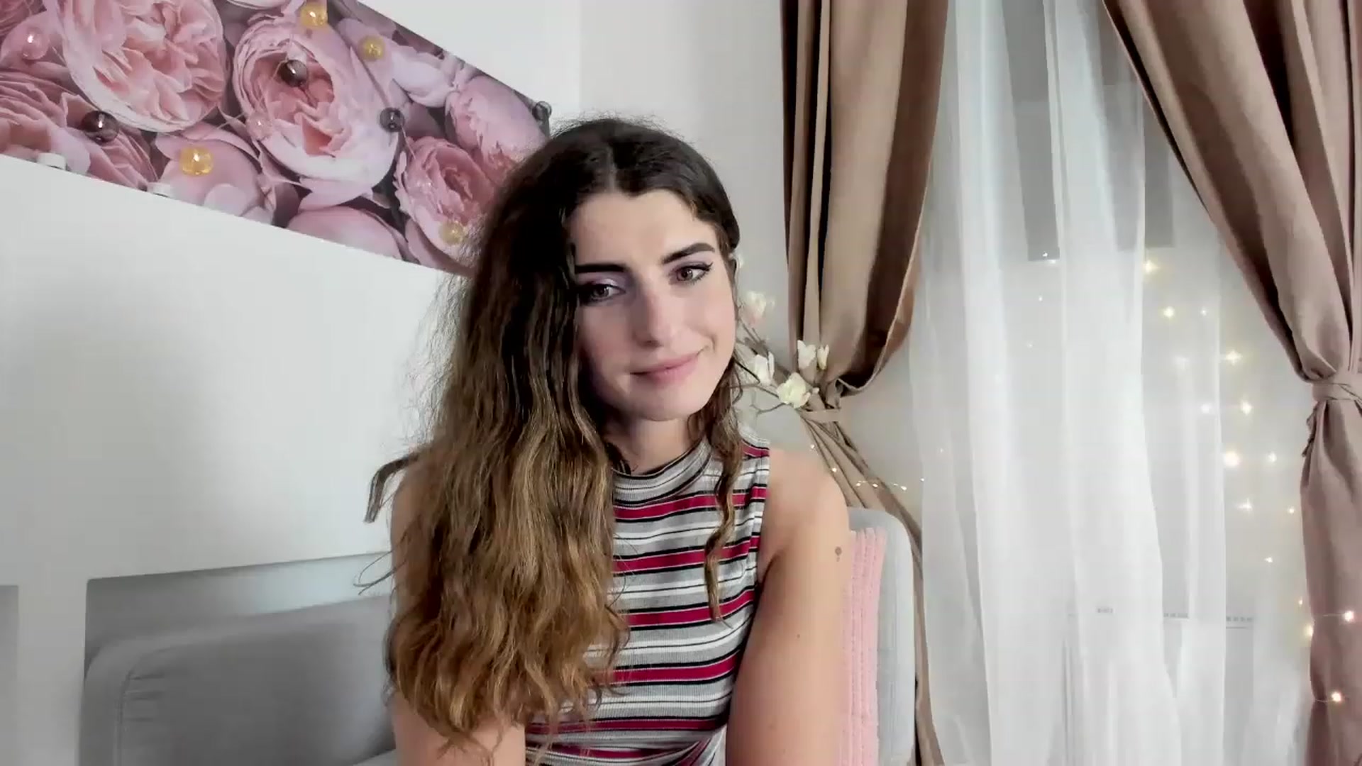 Gallery image thumbnail from EVA__LOVIA_'s myfreecams stream on, 11/19/2022, 18:58 image 4 of 20