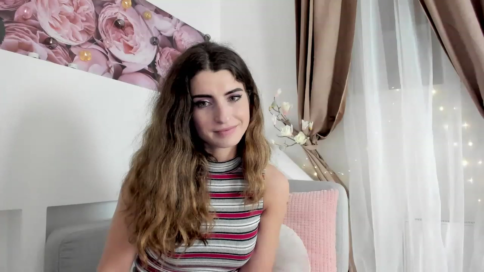 Gallery image thumbnail from EVA__LOVIA_'s myfreecams stream on, 11/19/2022, 18:58 image 16 of 20