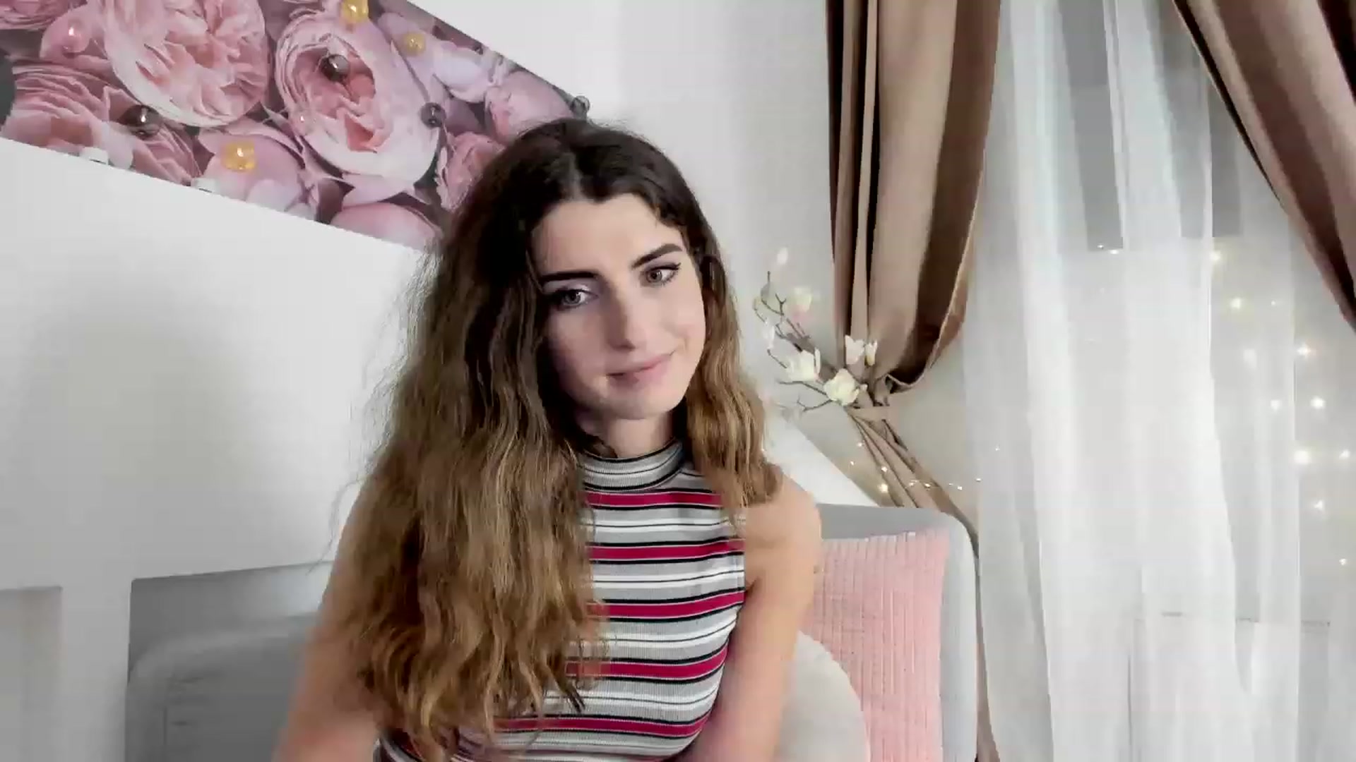 Gallery image thumbnail from EVA__LOVIA_'s myfreecams stream on, 11/19/2022, 18:58 image 15 of 20