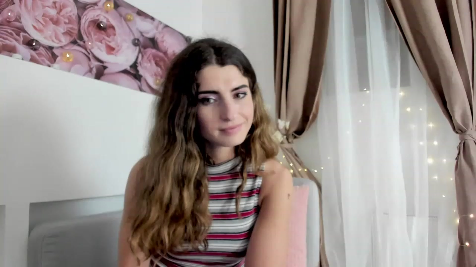 Gallery image thumbnail from EVA__LOVIA_'s myfreecams stream on, 11/19/2022, 18:58 image 7 of 20